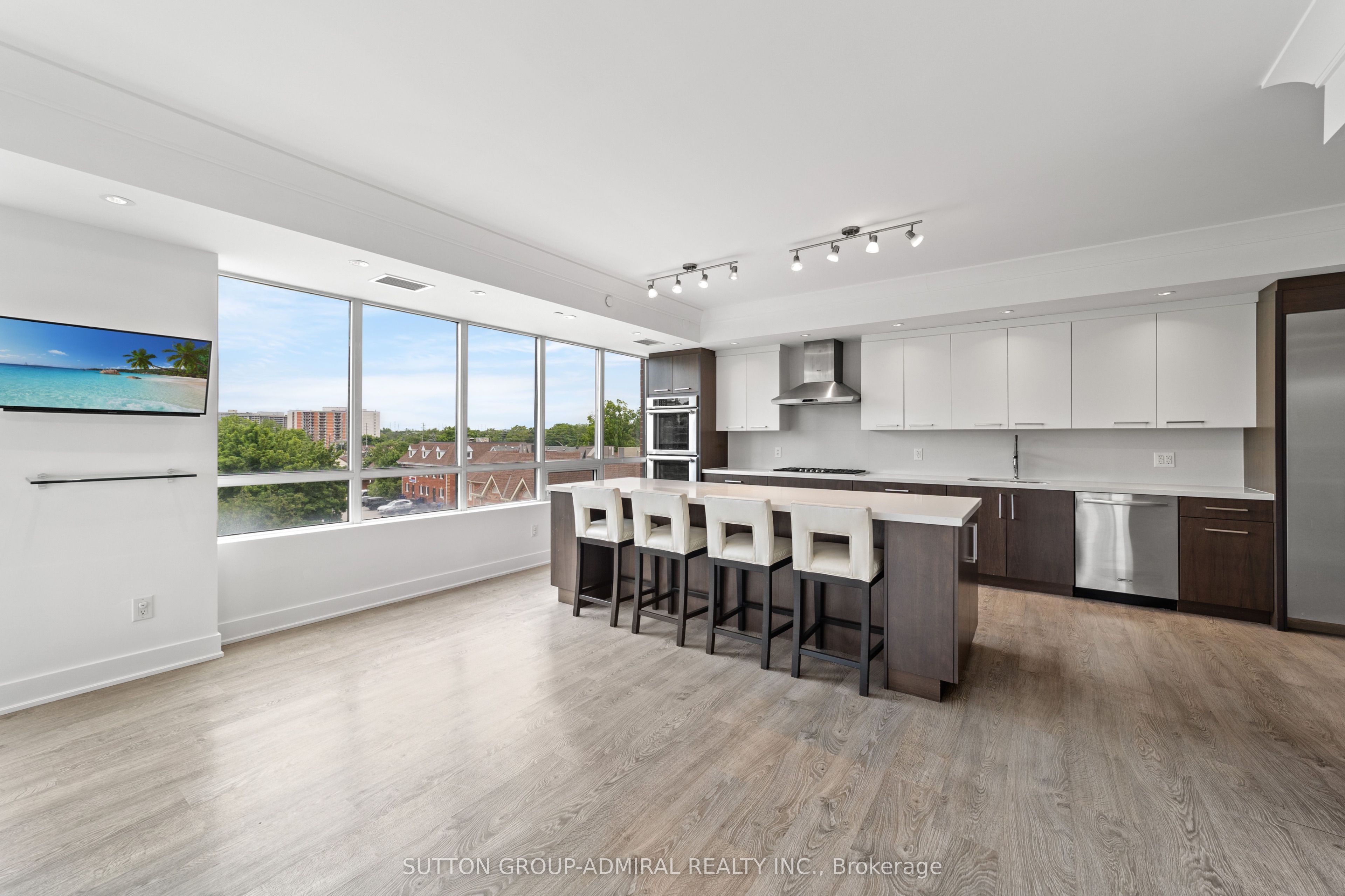 7608 Yonge Street, #514