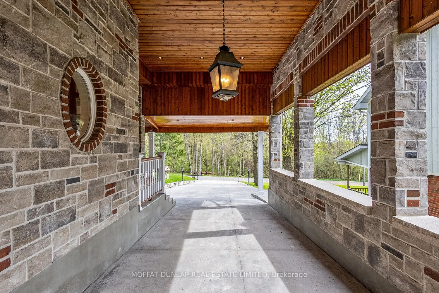 124 Elmpine Trail