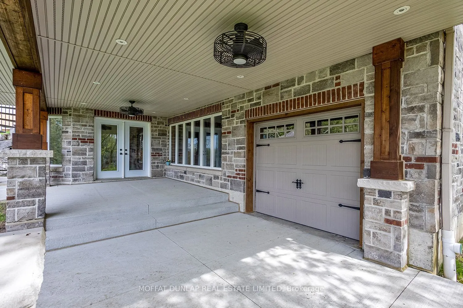 124 Elmpine Trail