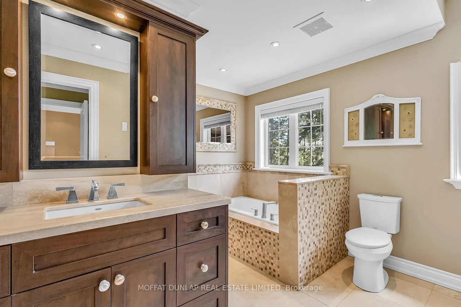 124 Elmpine Trail