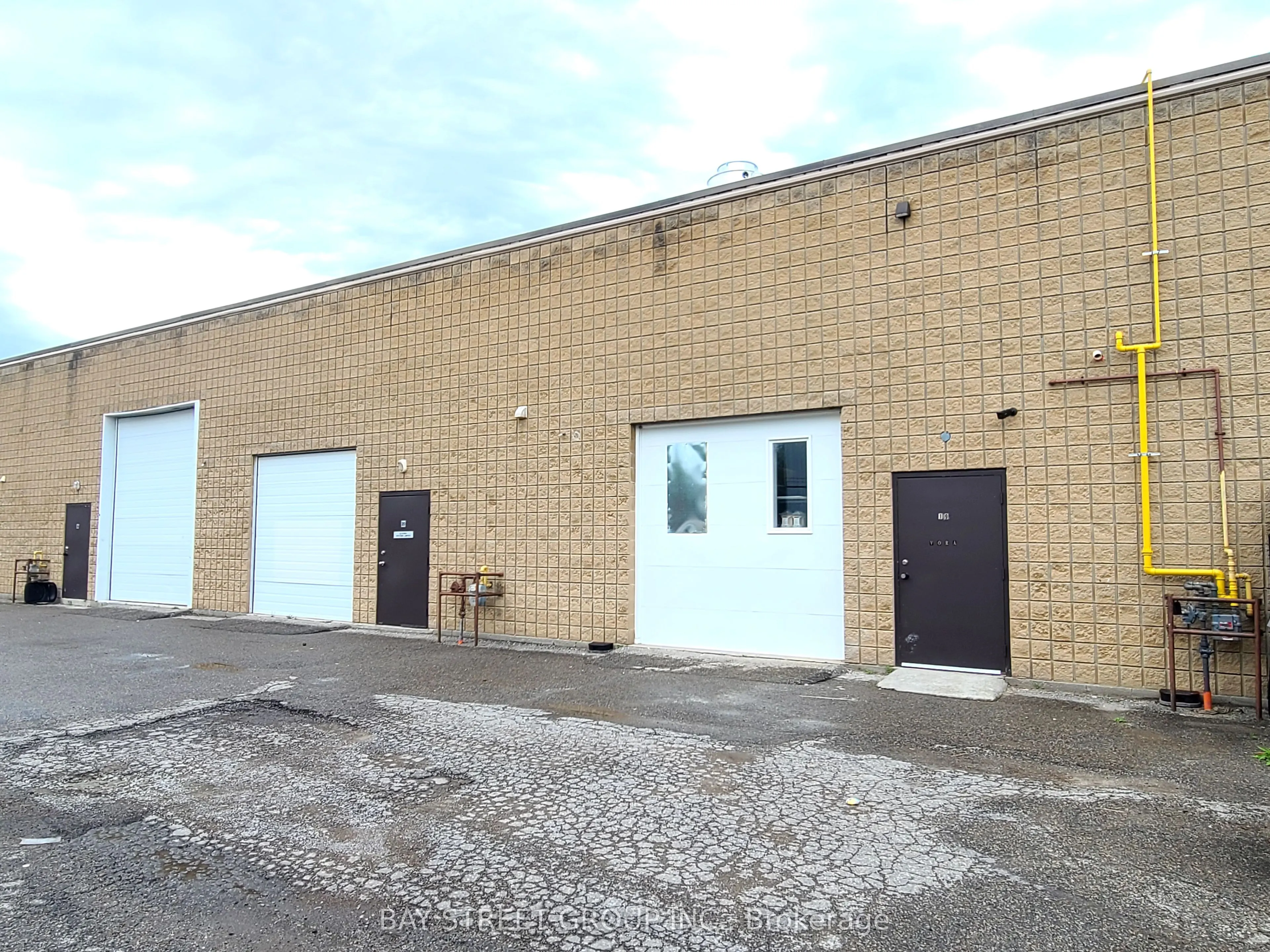 17665 Leslie Street, #19