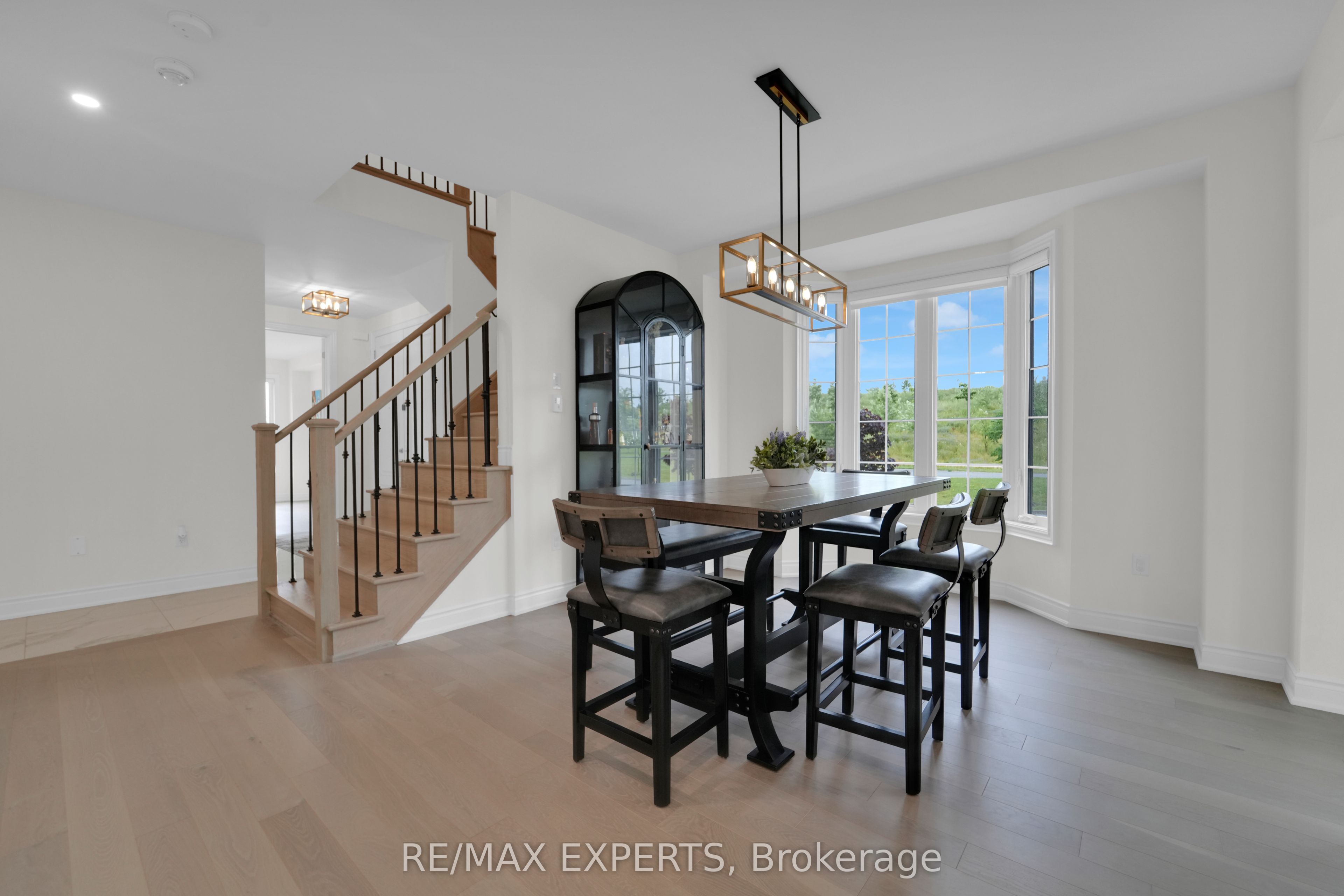 158 Scarlet Way