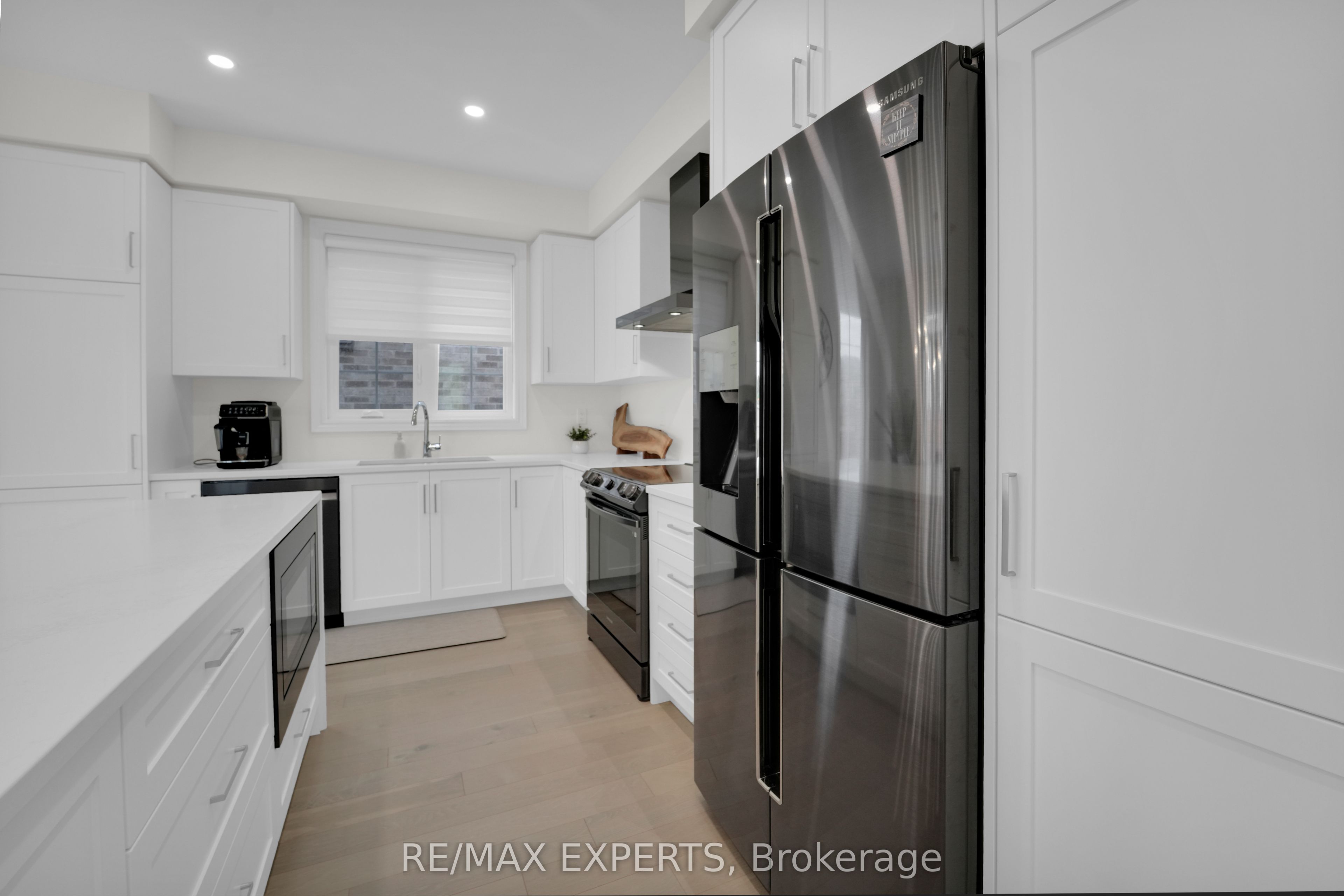 158 Scarlet Way