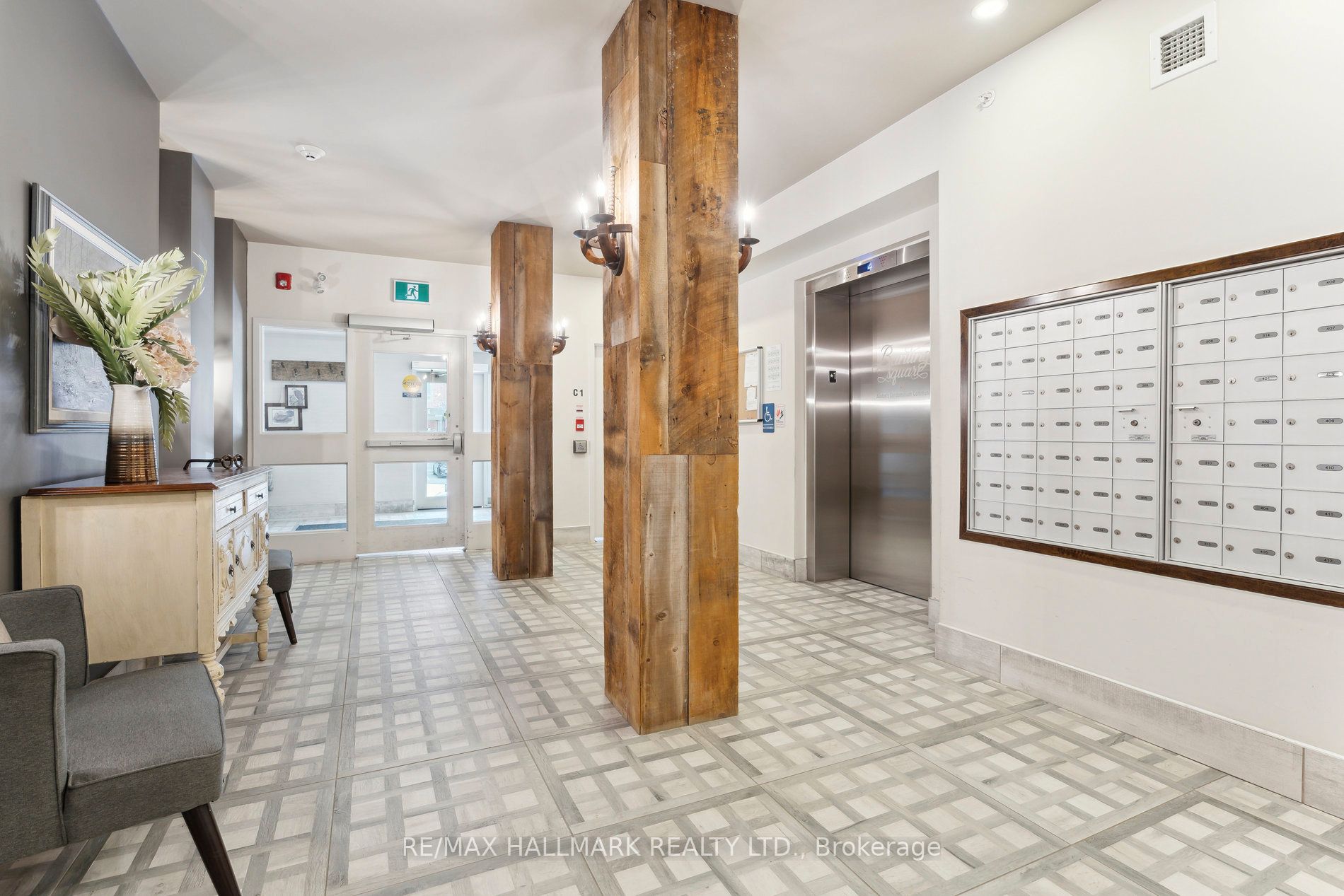 157 Wellington Street E #304