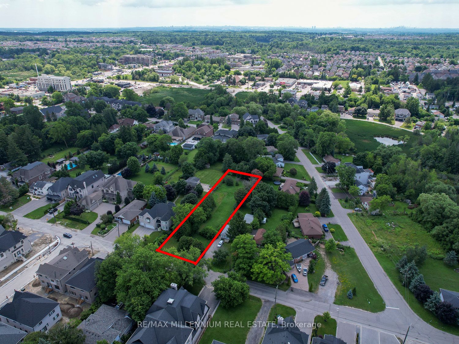 39 Maple Grove Avenue