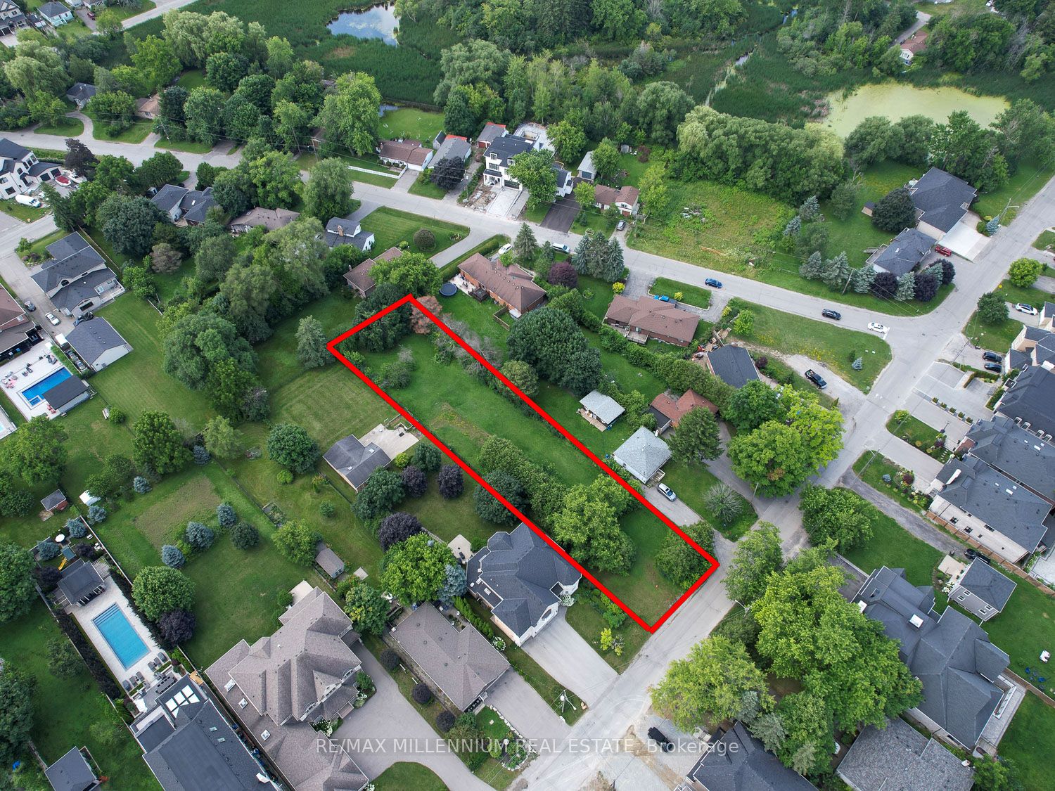 39 Maple Grove Avenue