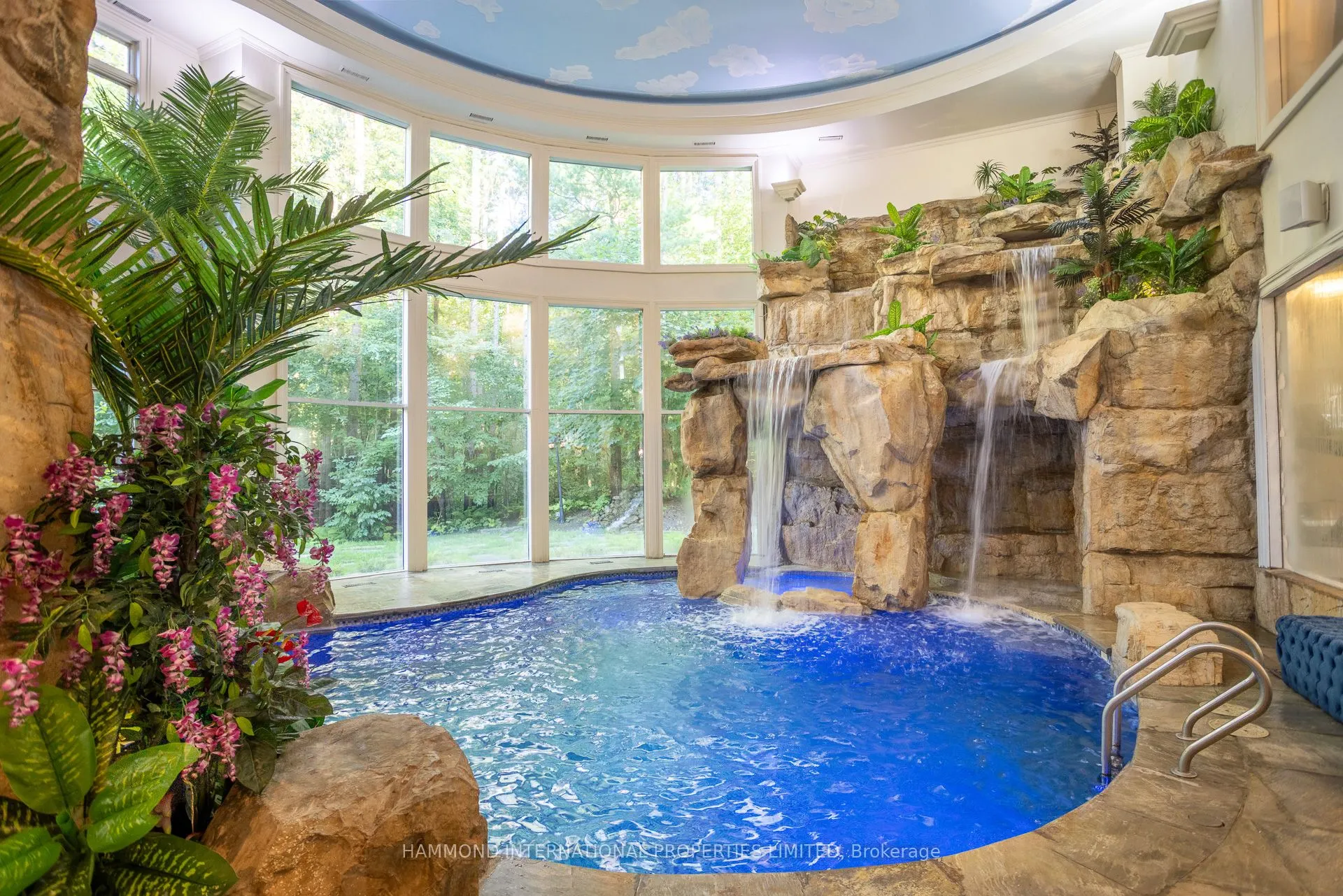 33 Forest Ridge Road