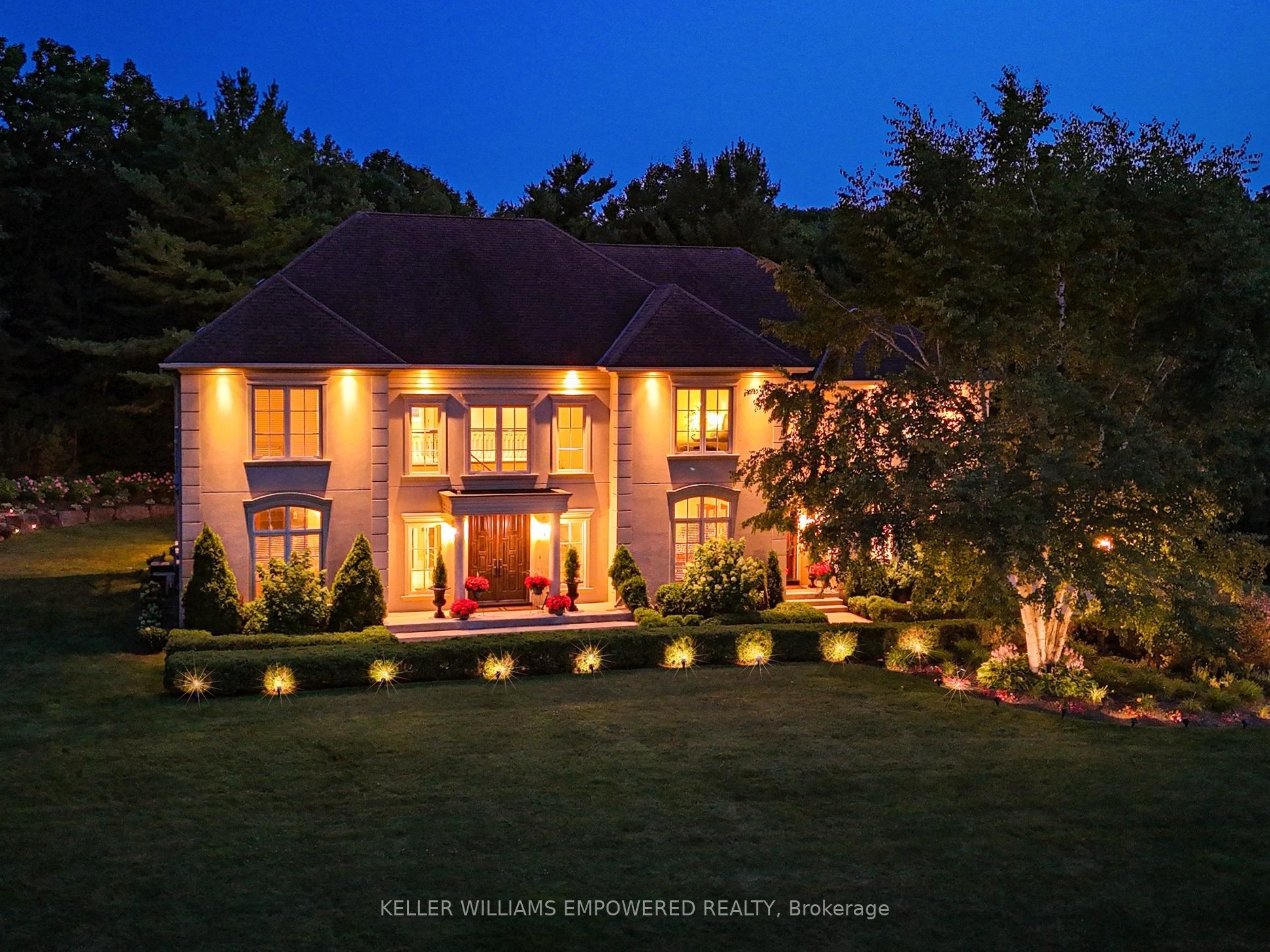 65 Kingswood Drive