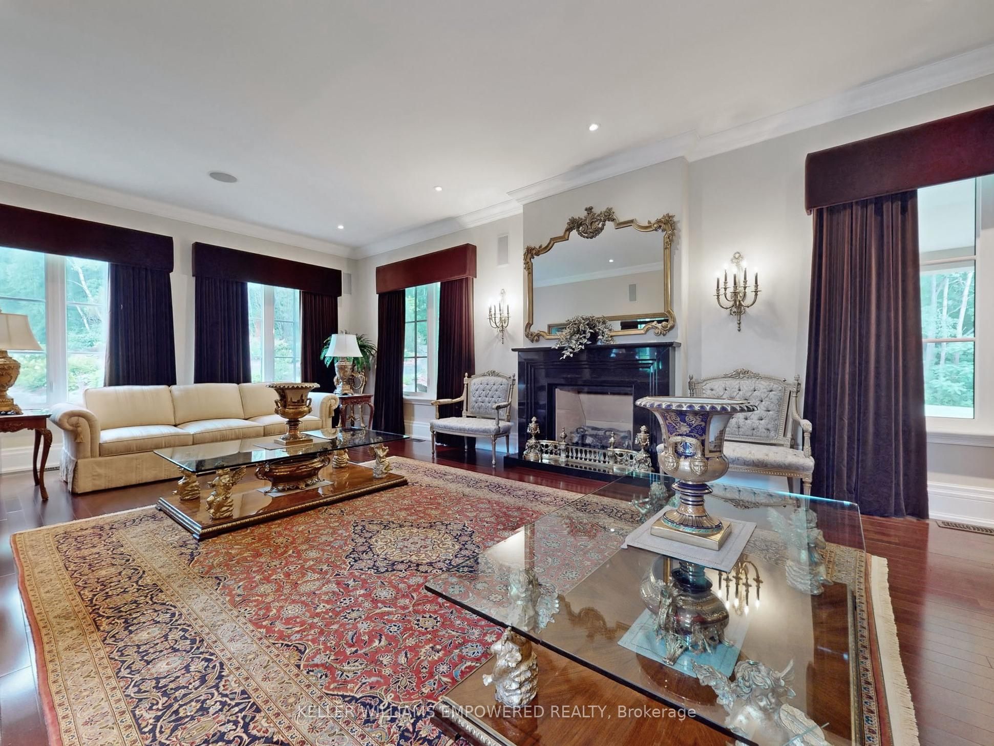 65 Kingswood Drive