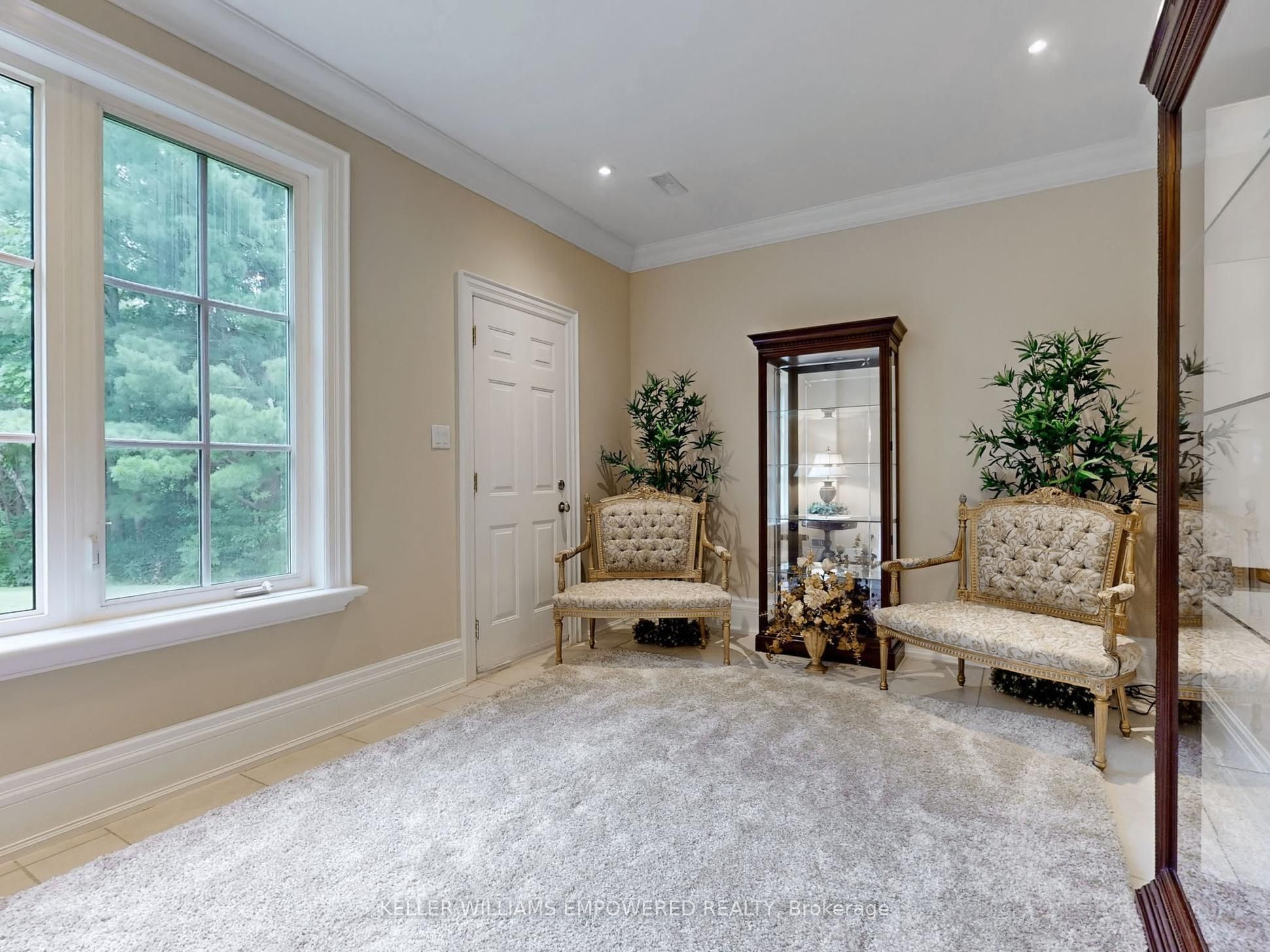 65 Kingswood Drive