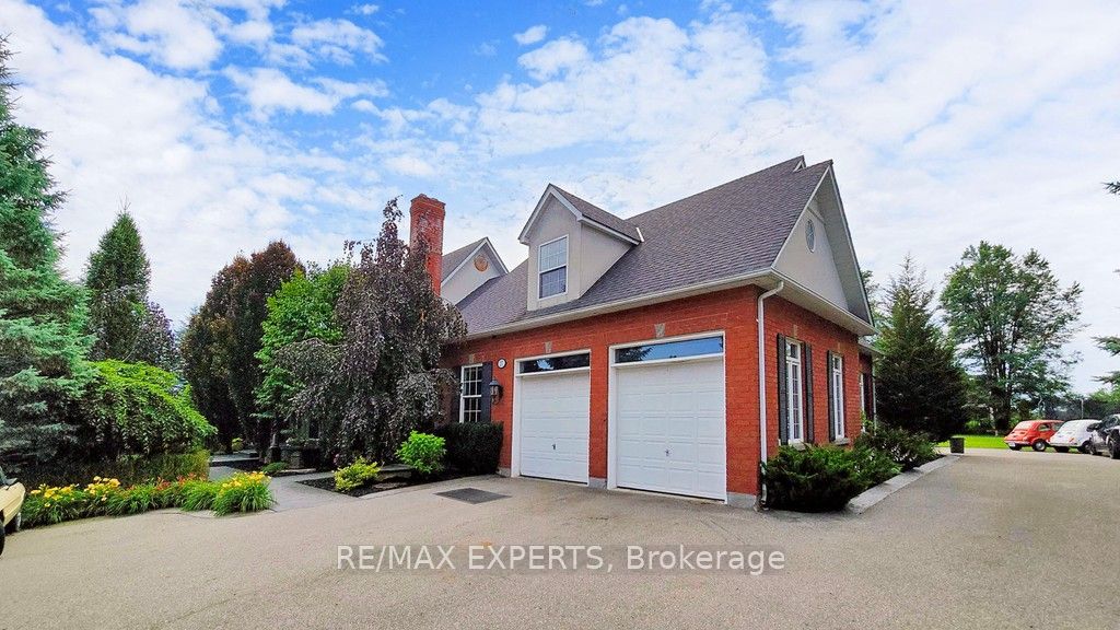 27 Theresa Circle