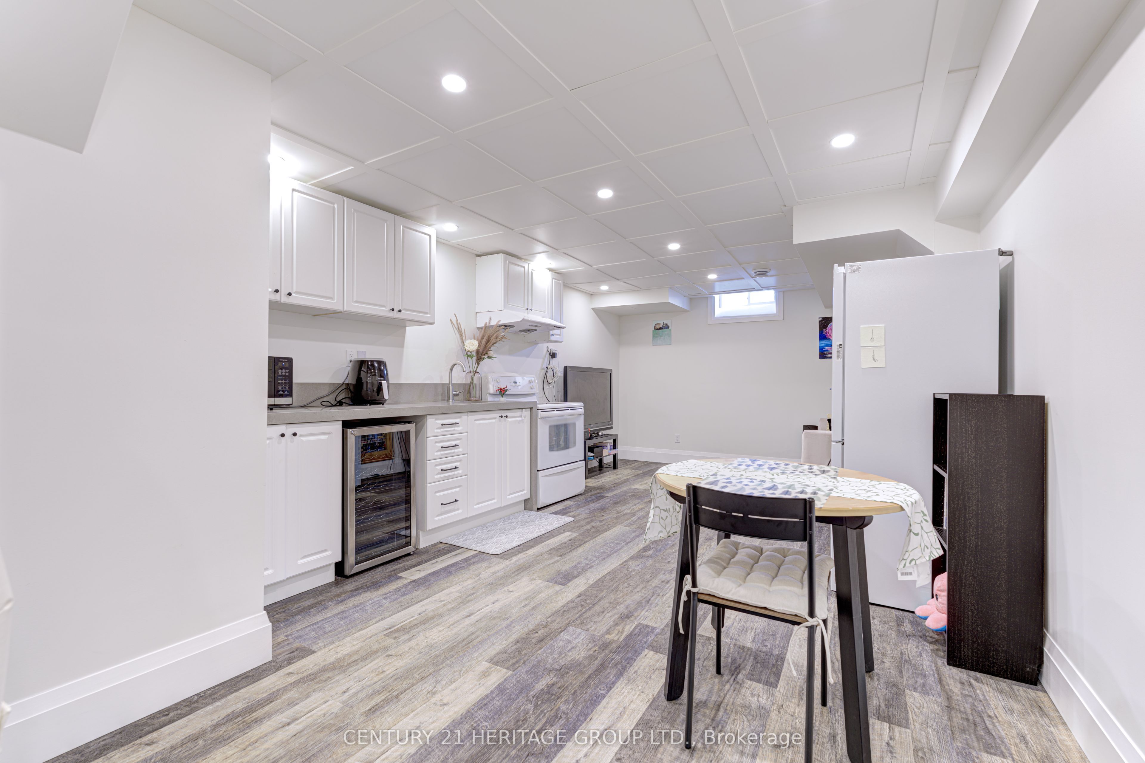 47 Hawke Crescent