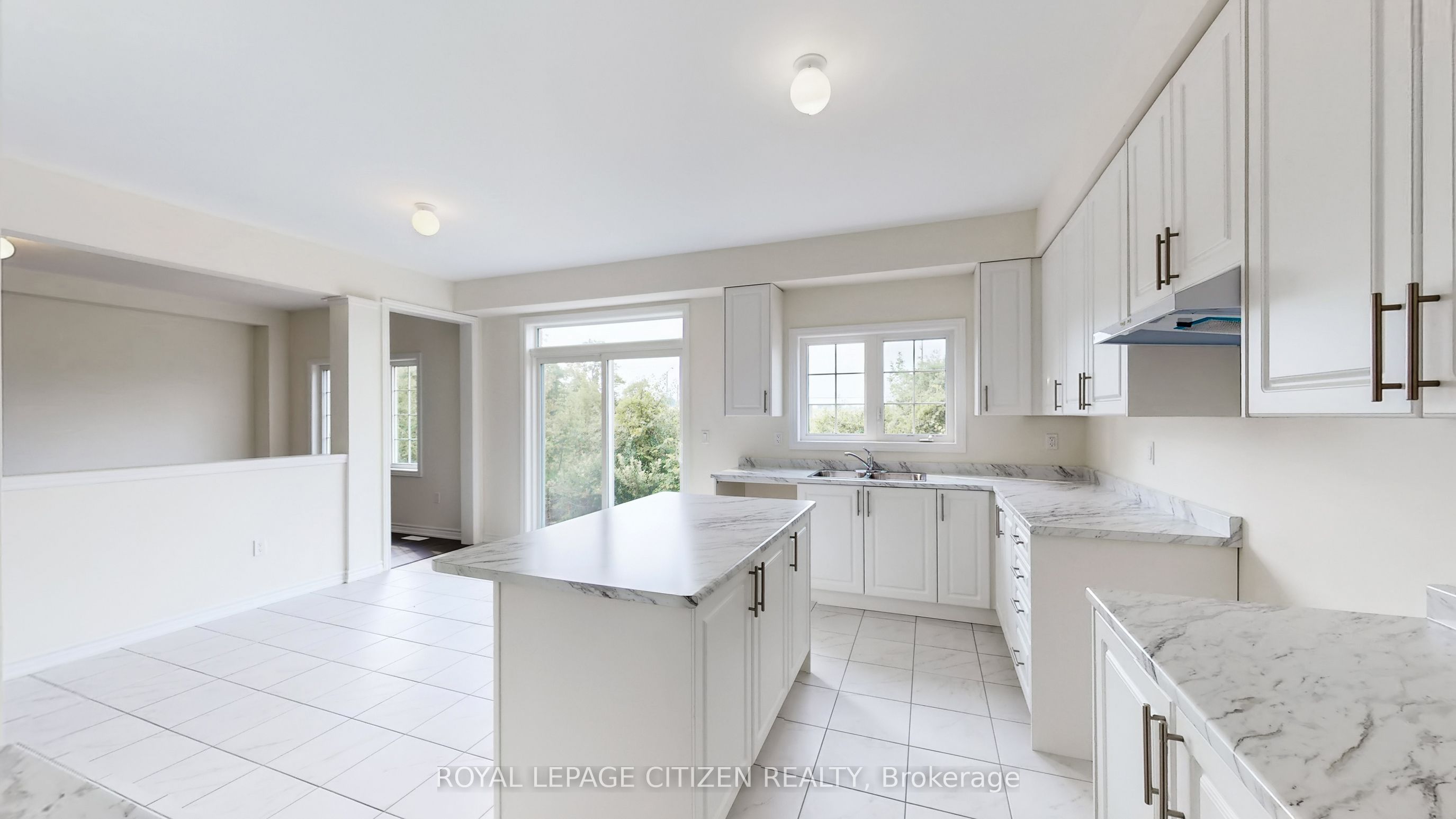 123 cliff thompson Crescent