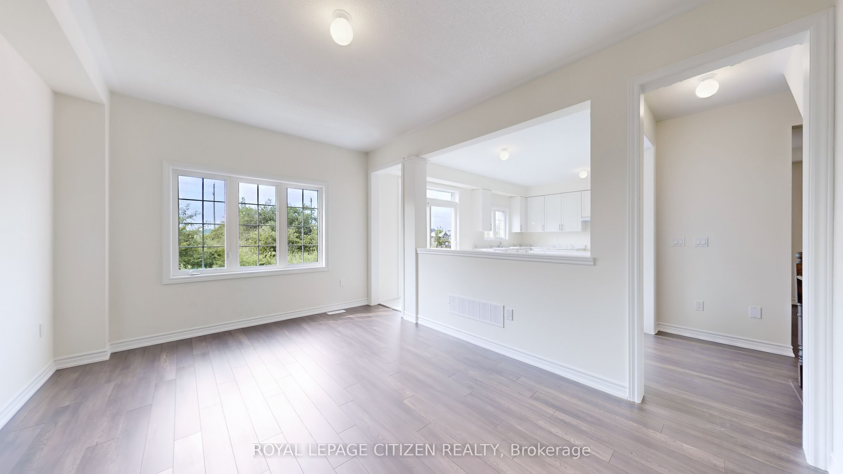 123 cliff thompson Crescent
