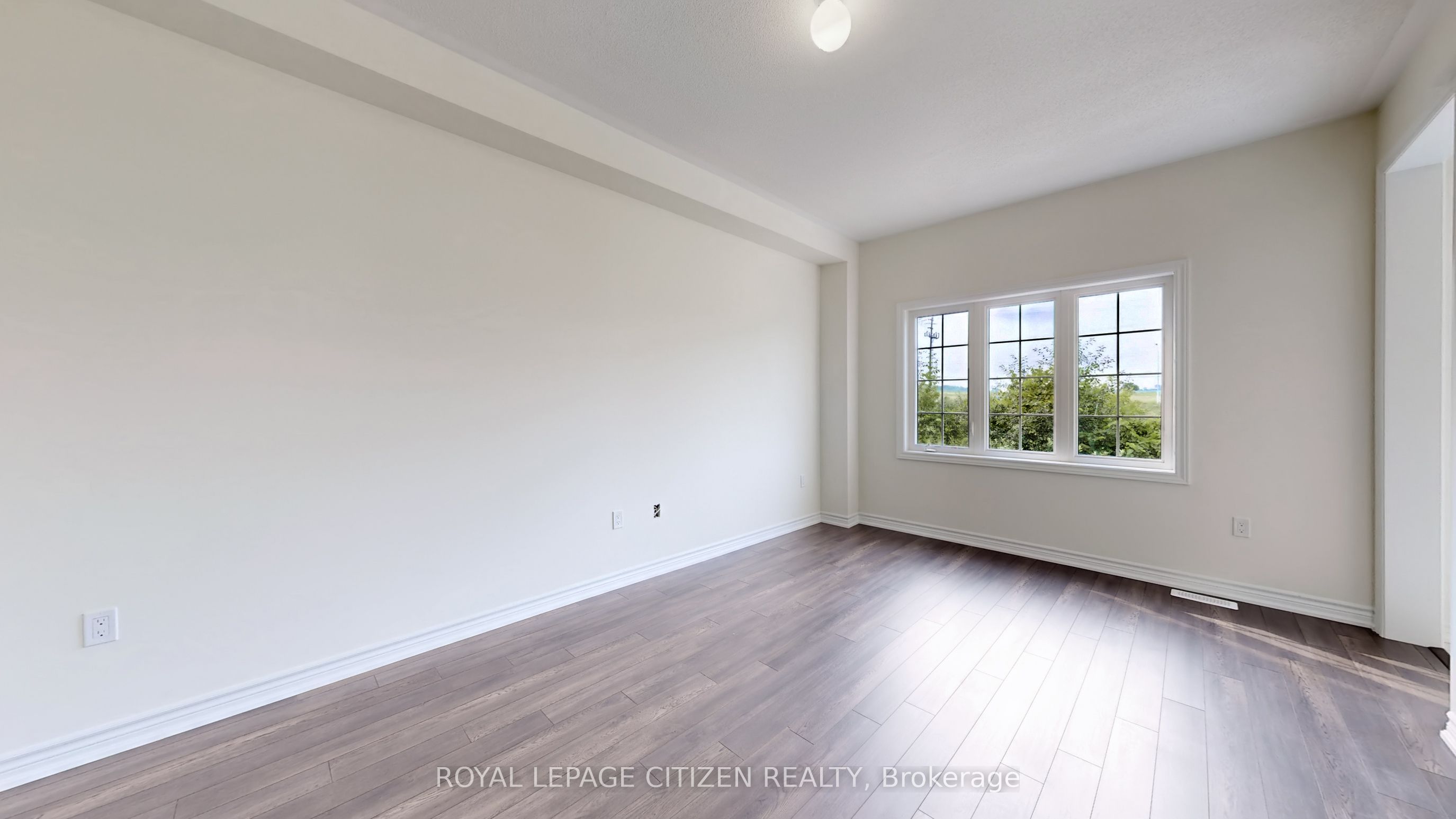 123 cliff thompson Crescent