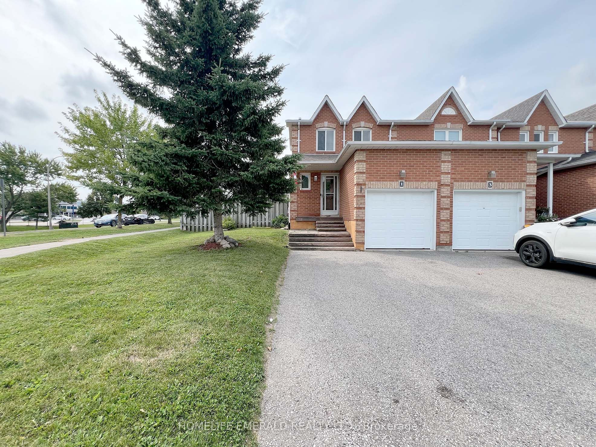 1 Potter Crescent