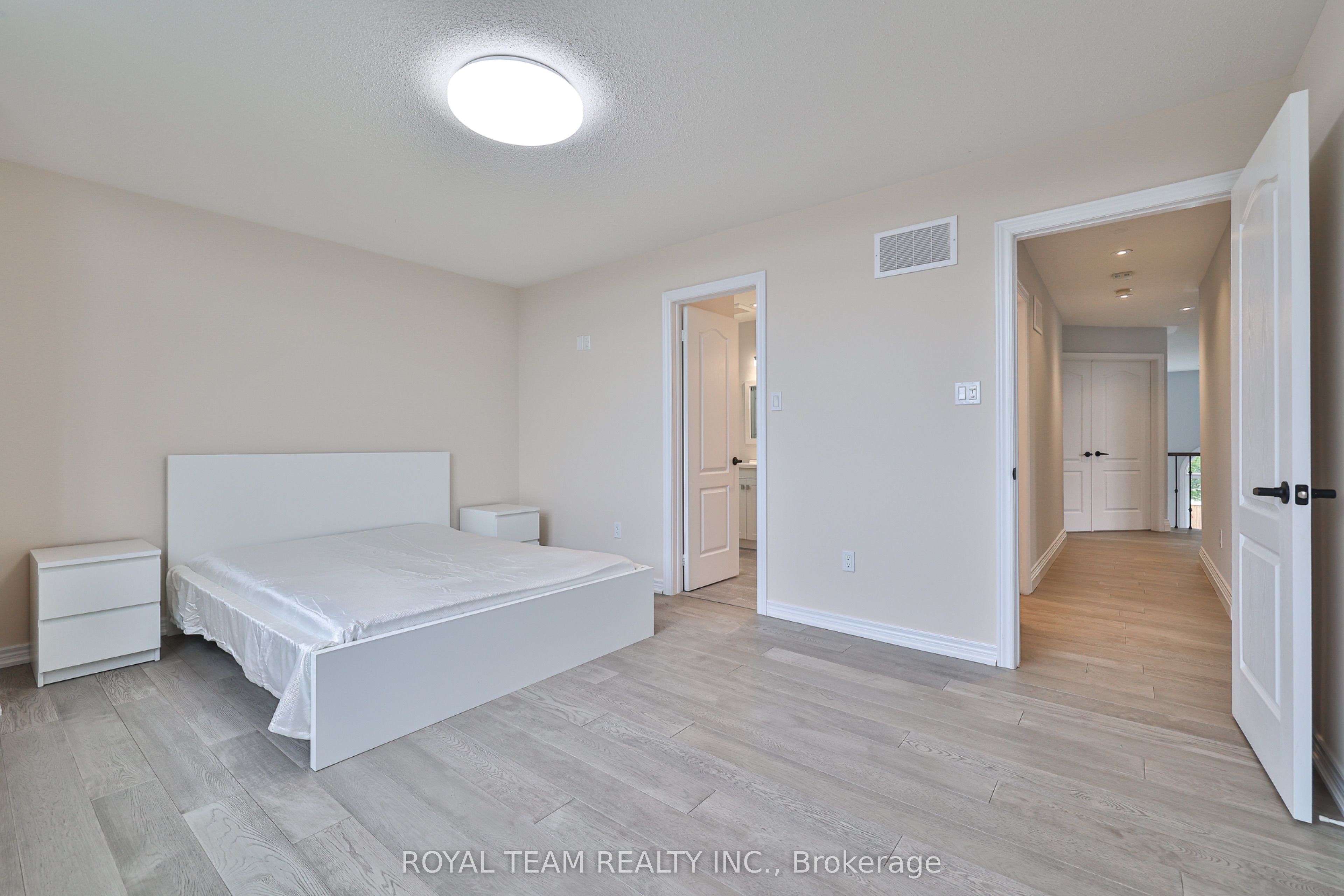 2 Gleave Court