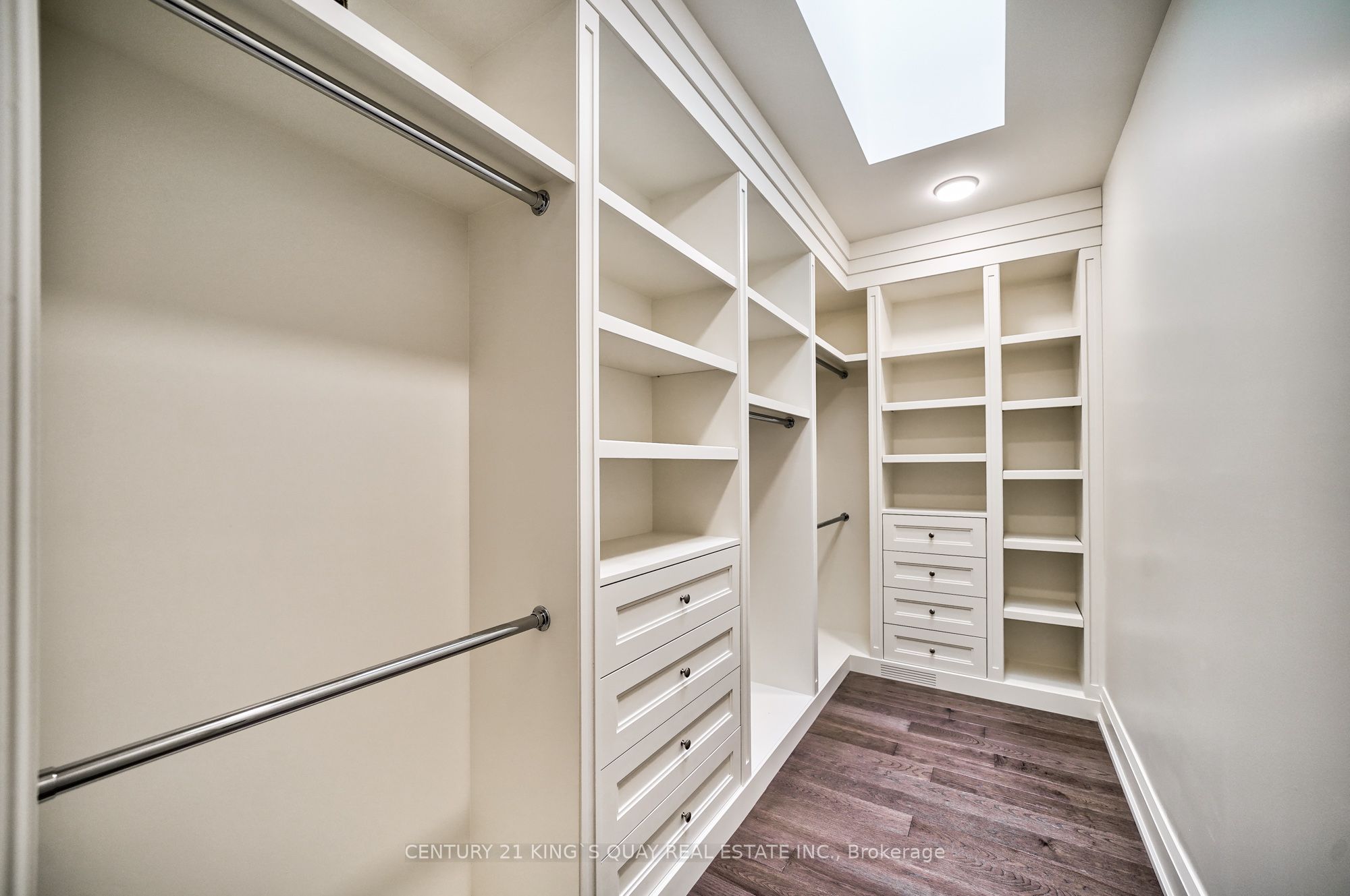 82 Cartier Crescent