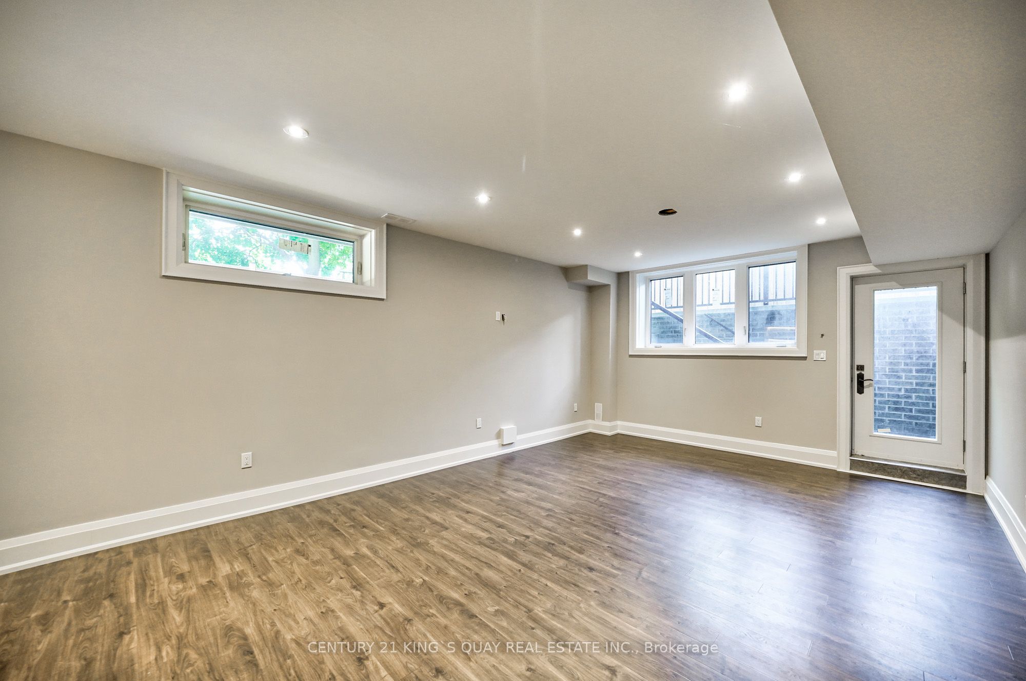 82 Cartier Crescent