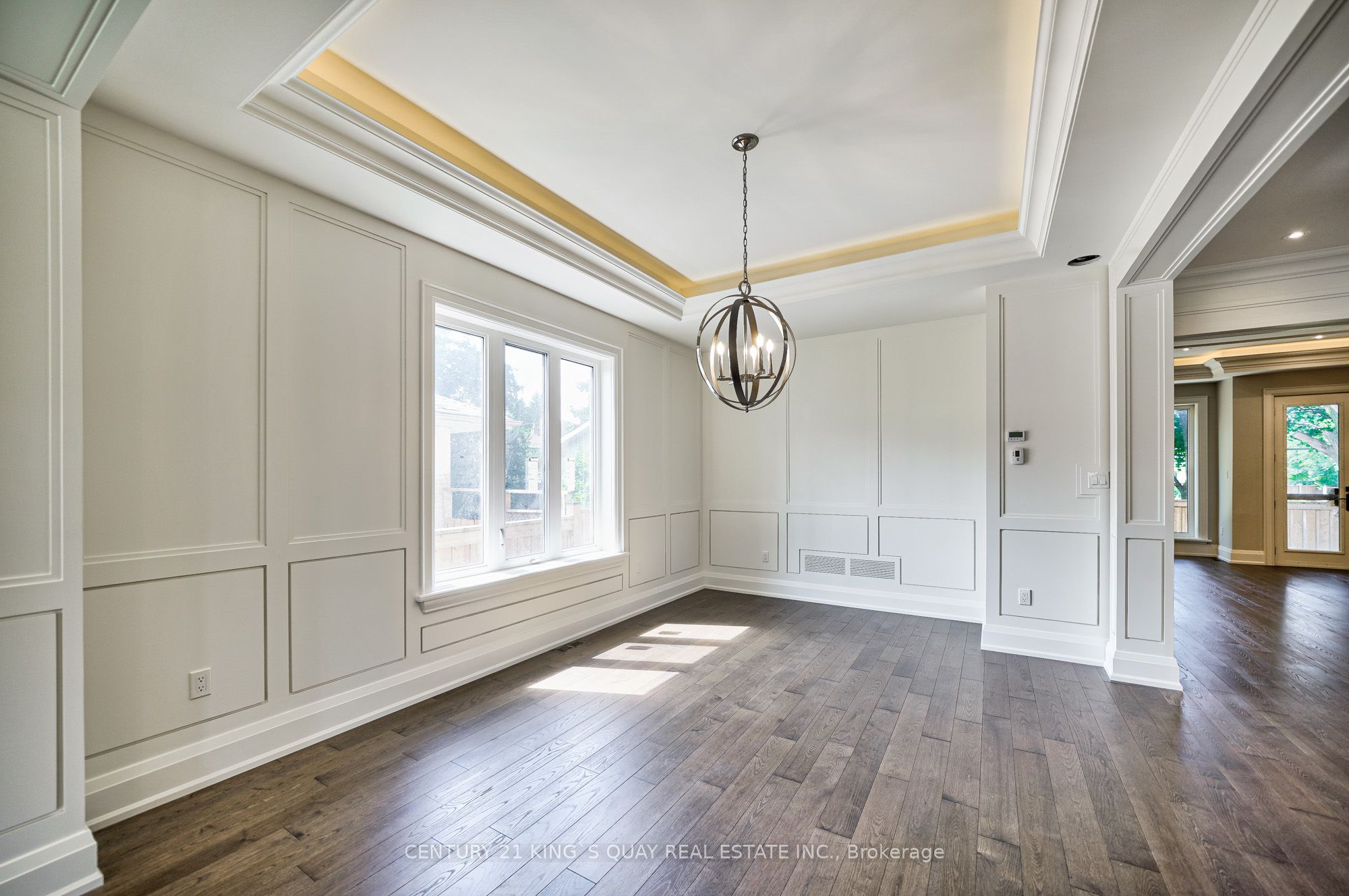 82 Cartier Crescent