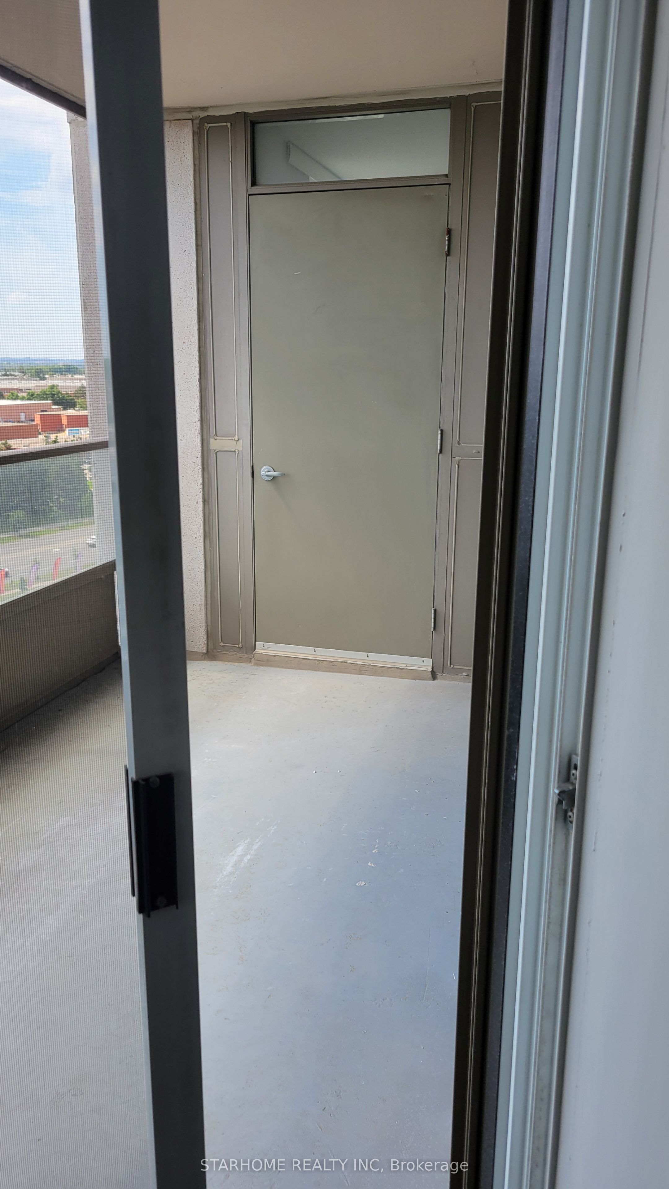 9015 Leslie Street, #1208