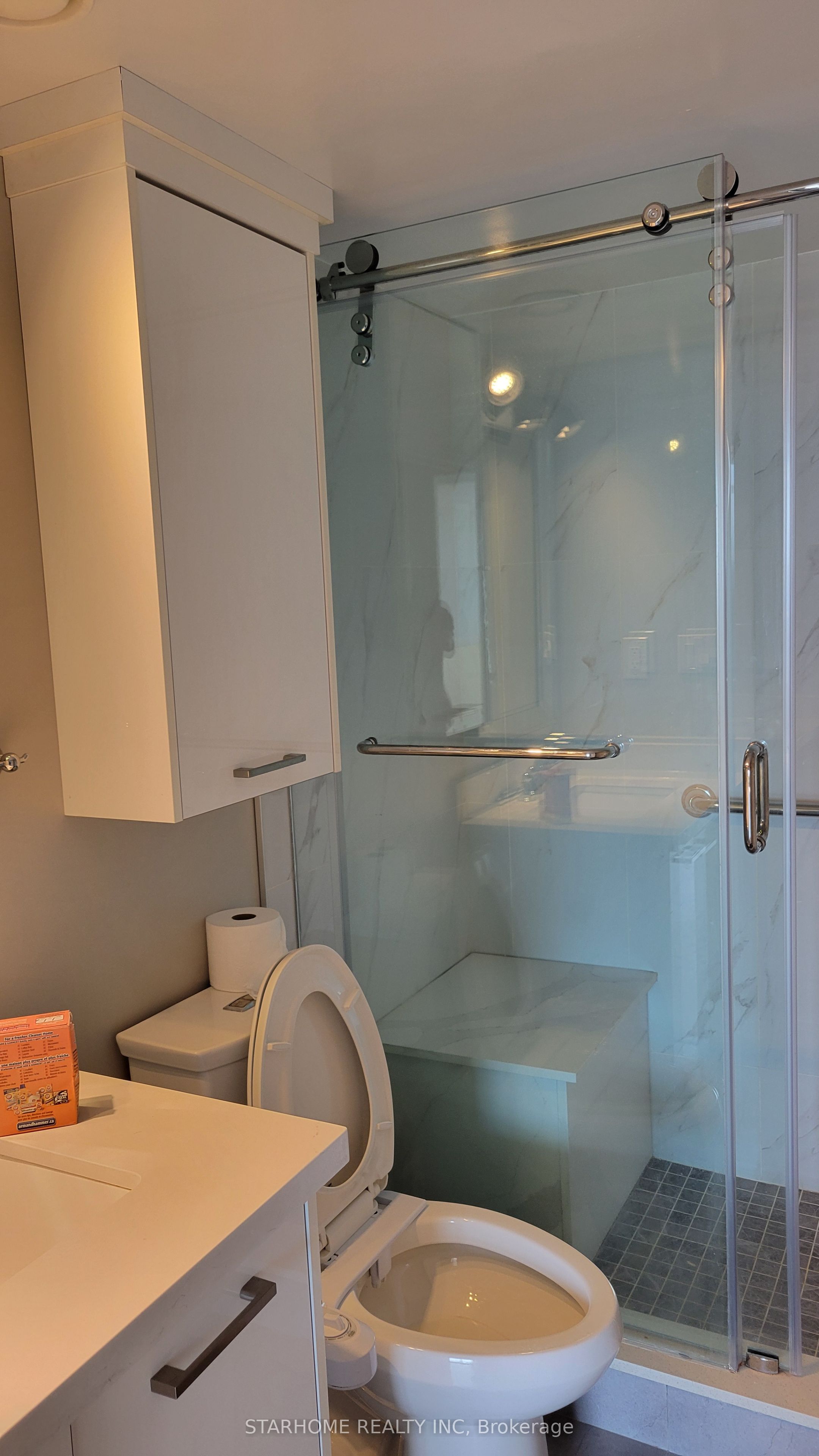 9015 Leslie Street, #1208
