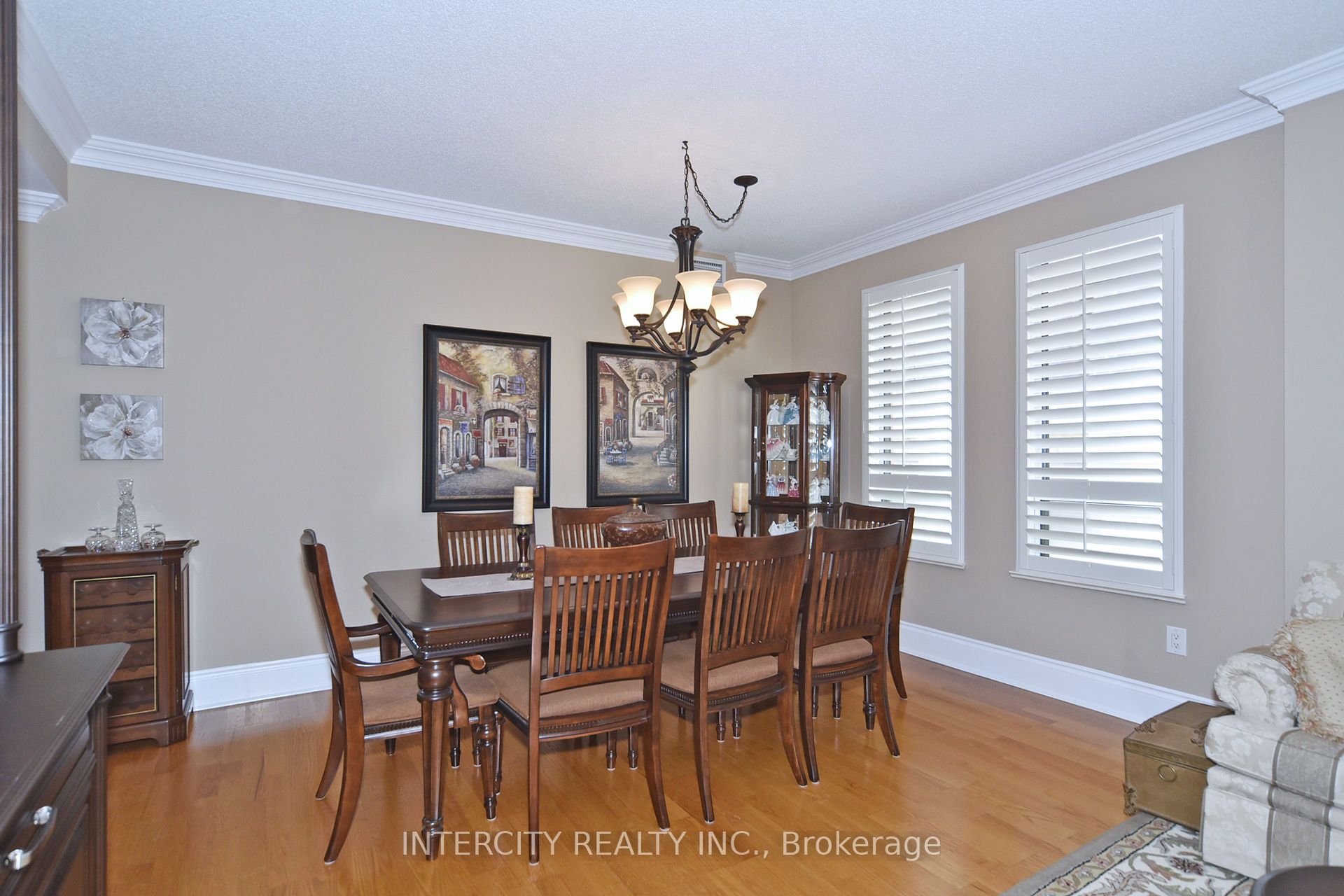 53 Woodbridge Avenue, #219