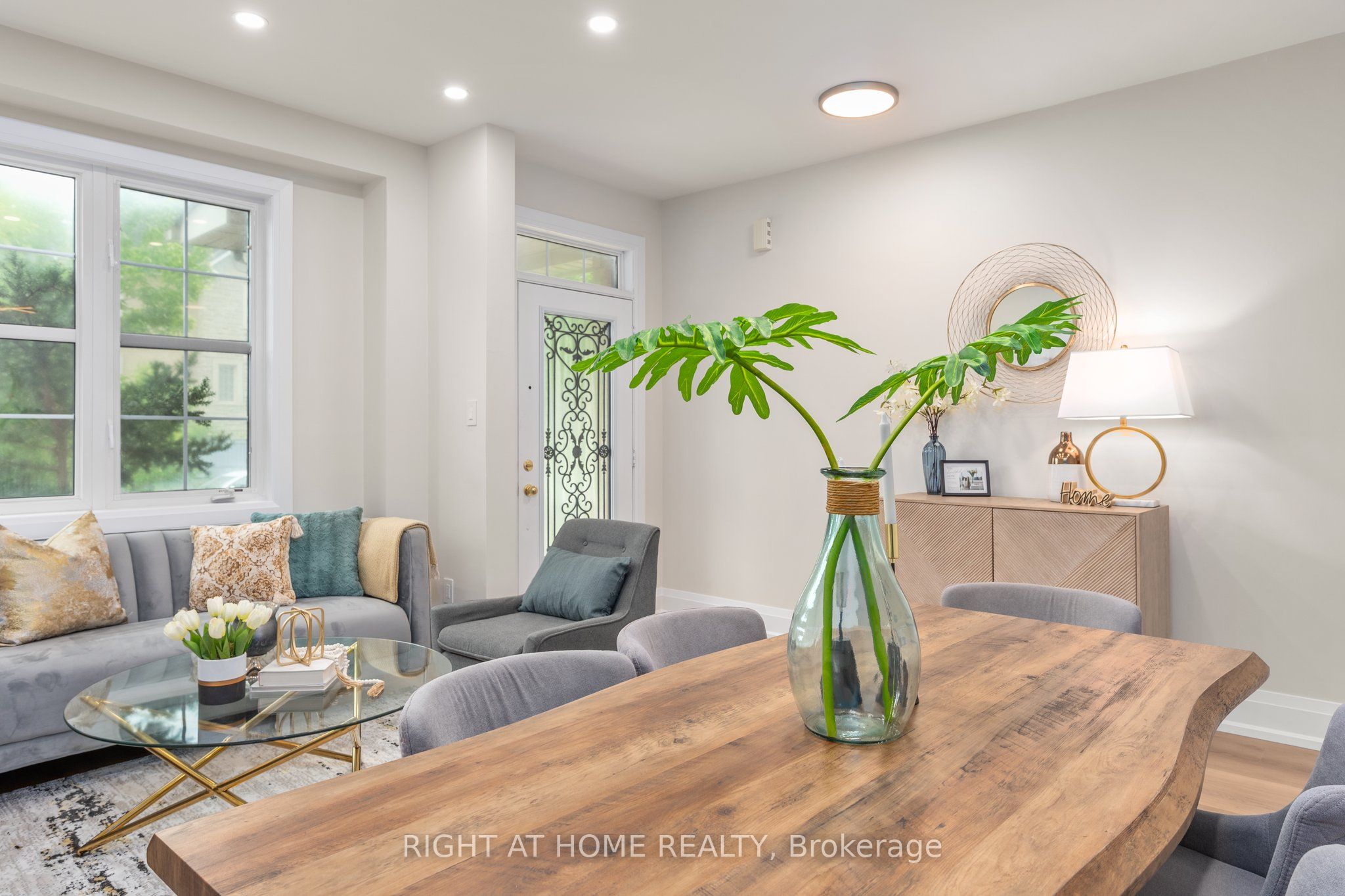 255 Queen Filomena Avenue