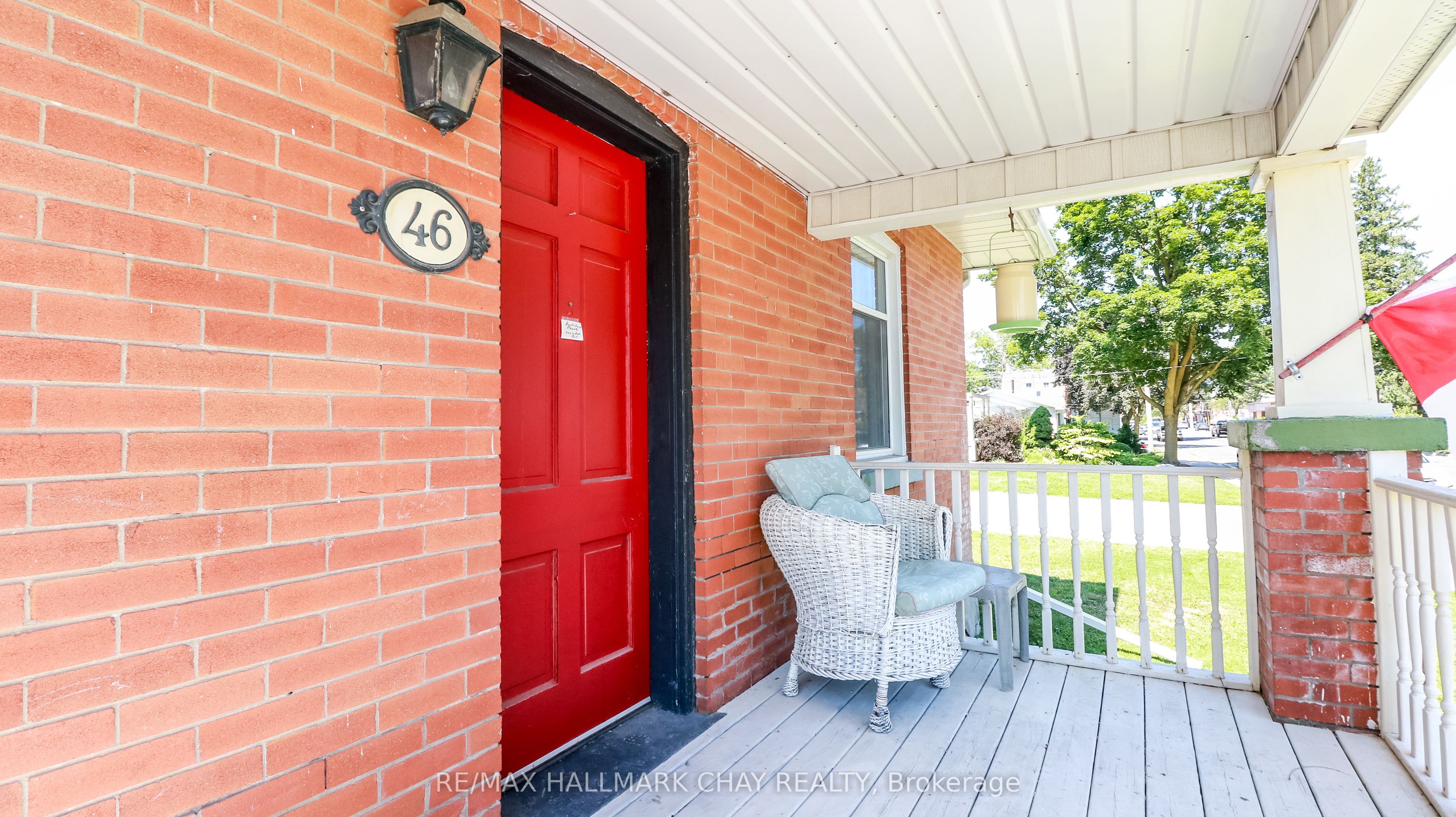 46 Church Street S
