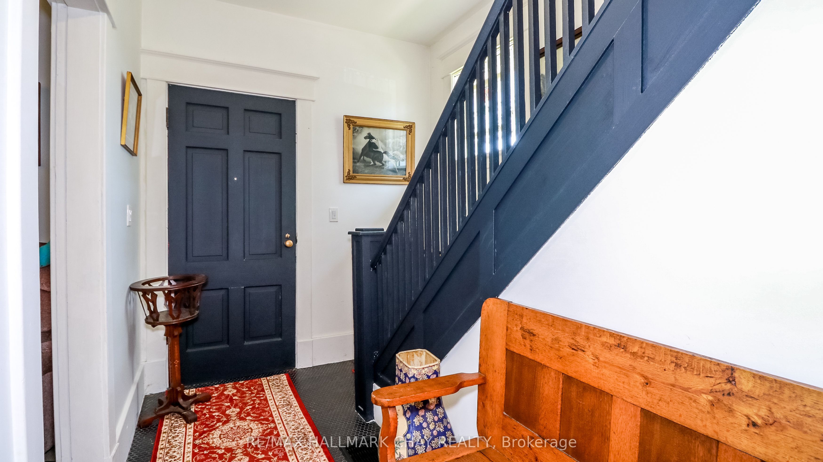 46 Church Street S