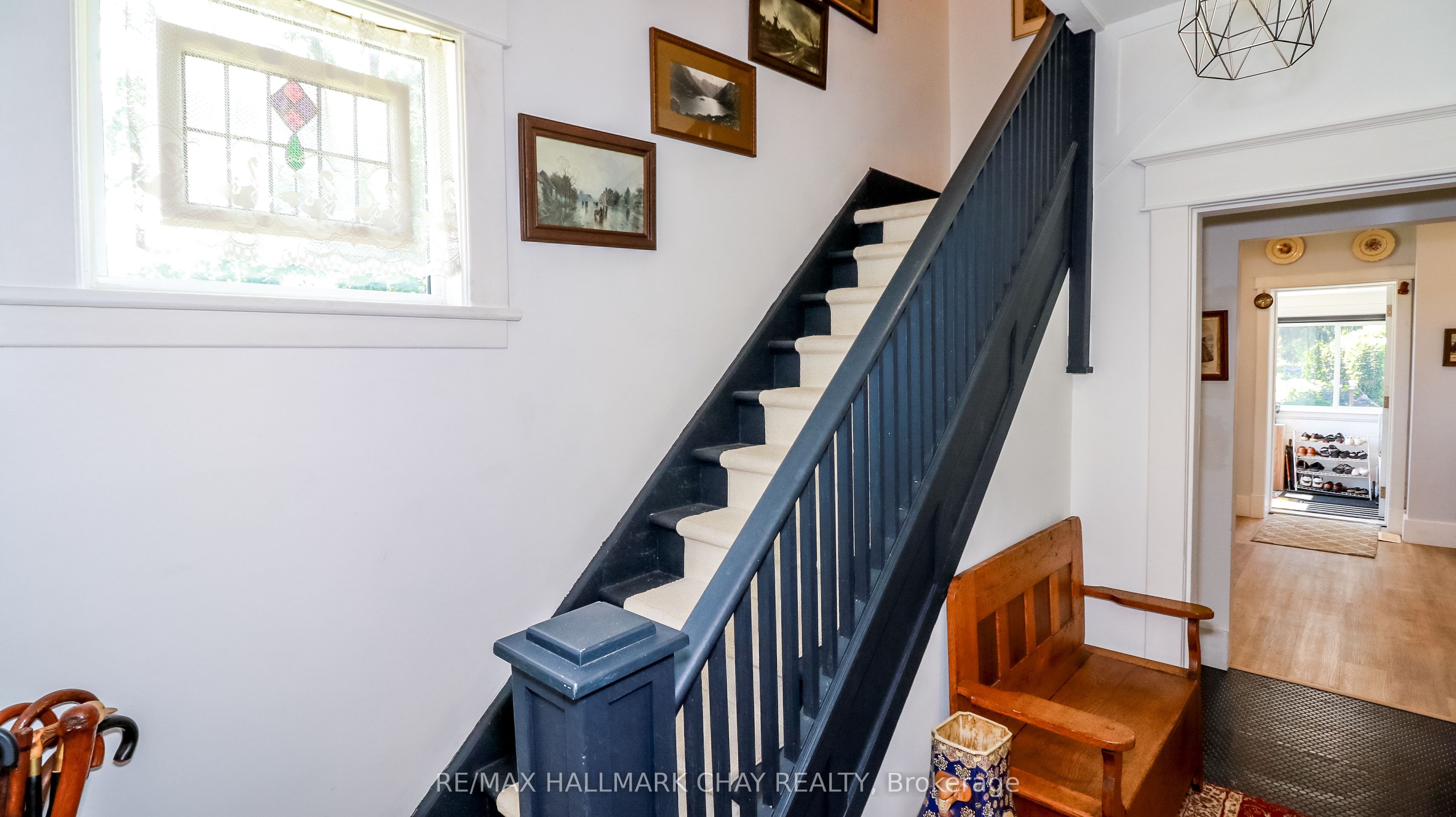 46 Church Street S