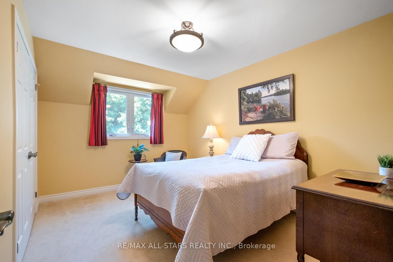 15 Skyridge Court