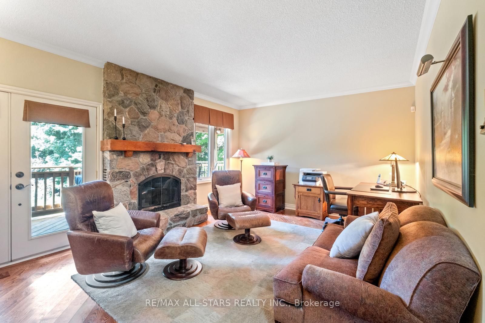 15 Skyridge Court