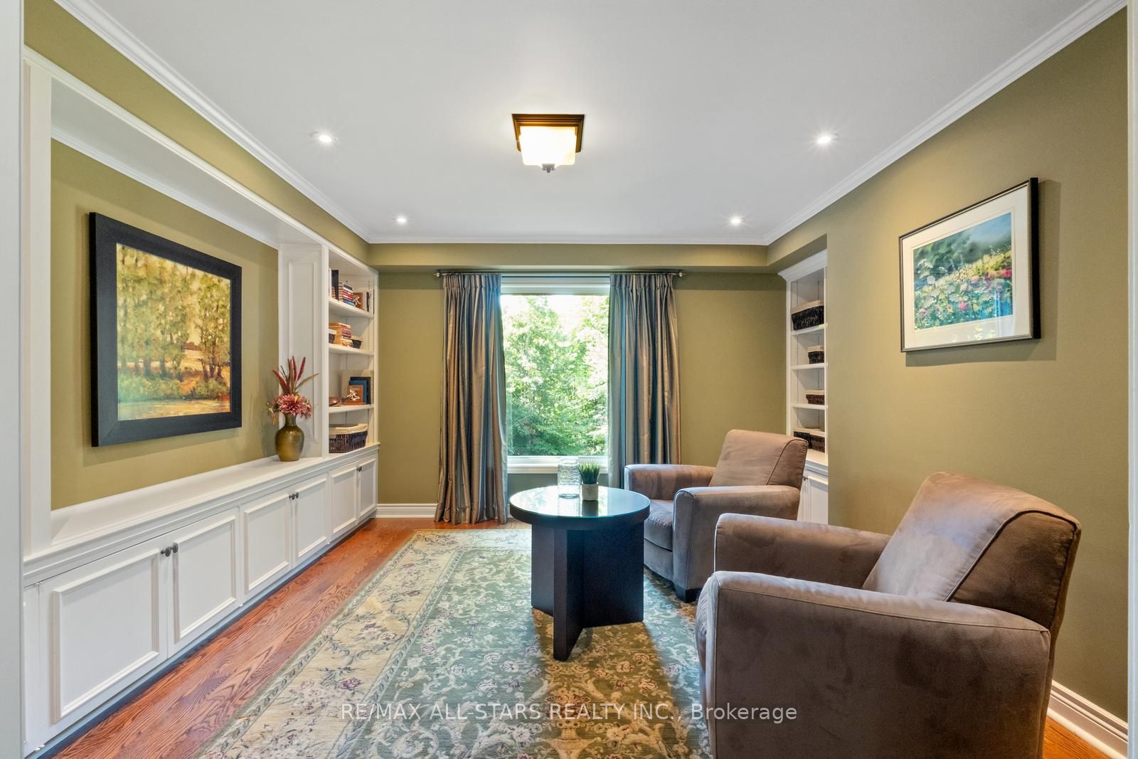 15 Skyridge Court