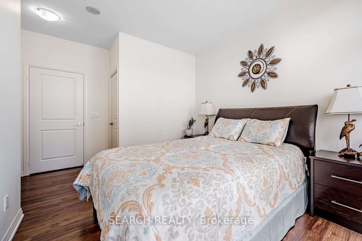 65 Oneida Crescent #1010
