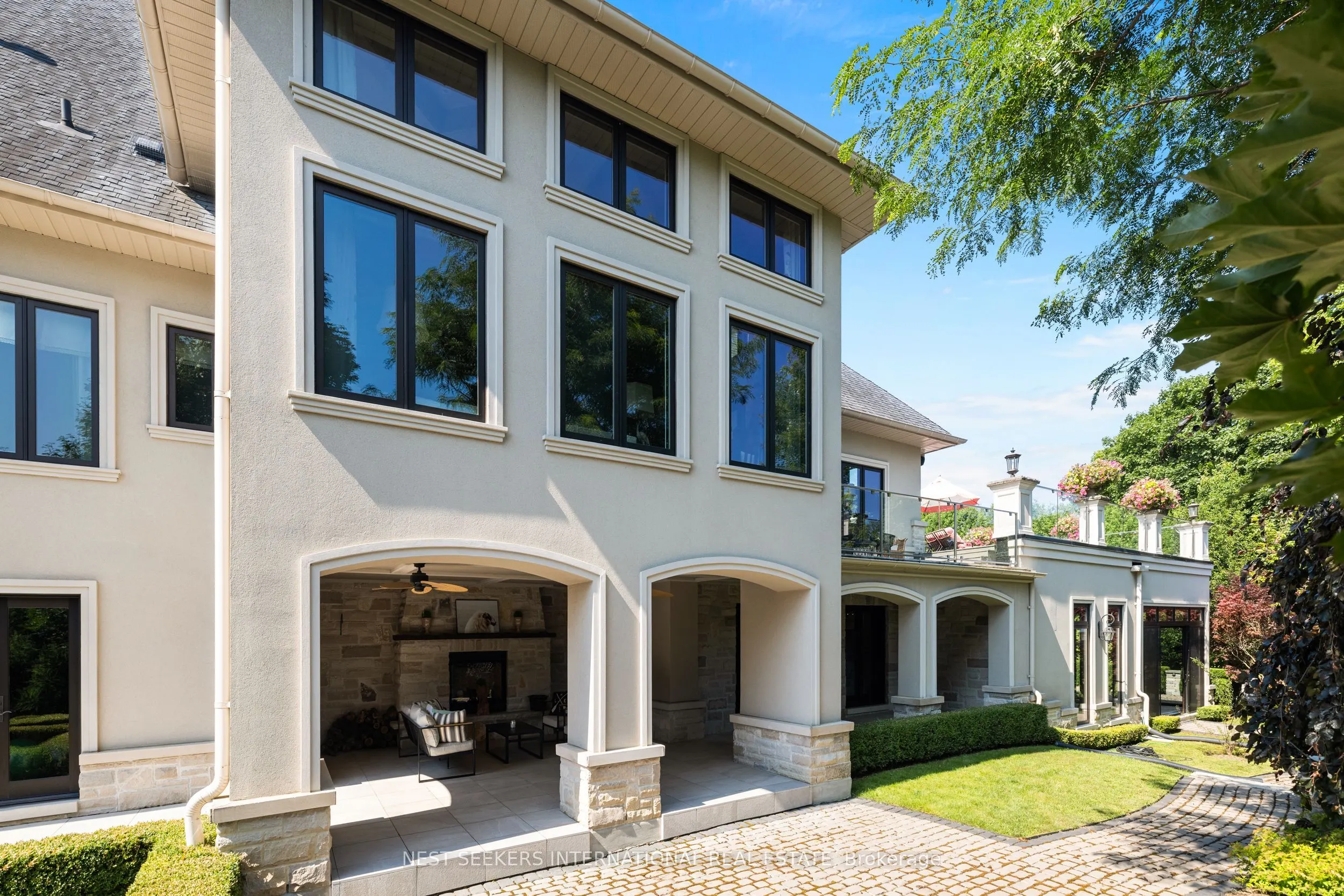 111 Manitou Drive