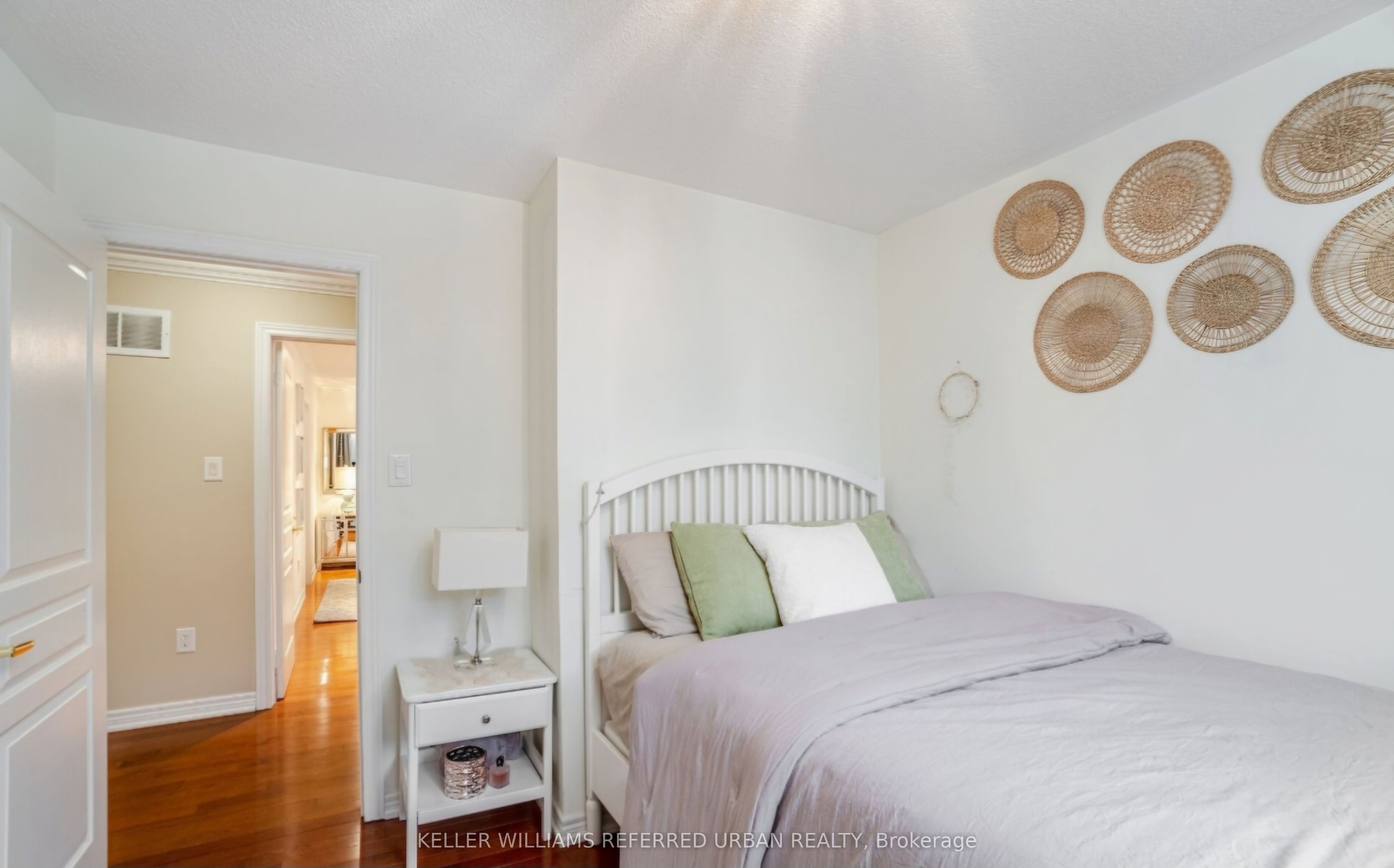 4 Hawkweed Manor