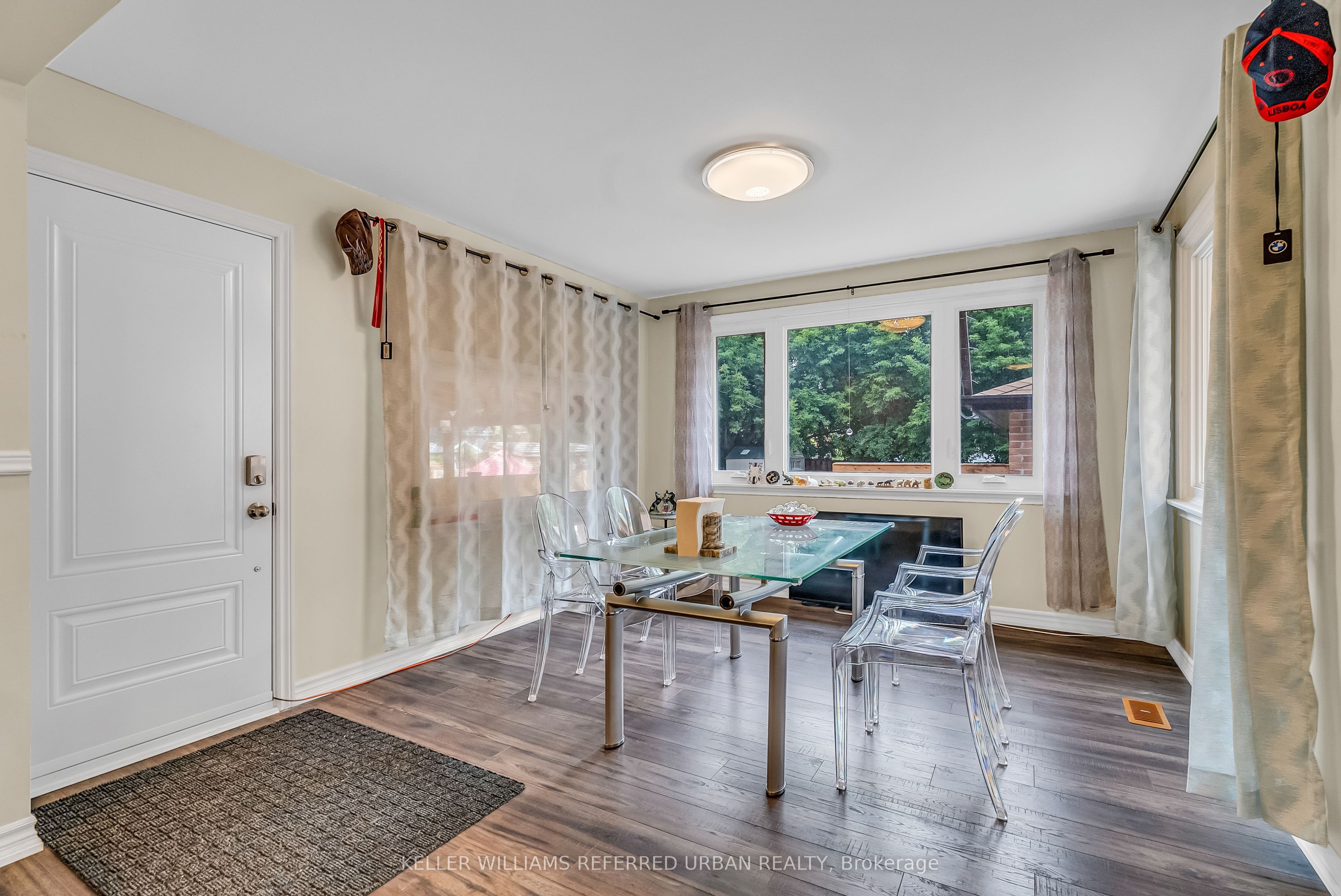 86 Morgan Avenue