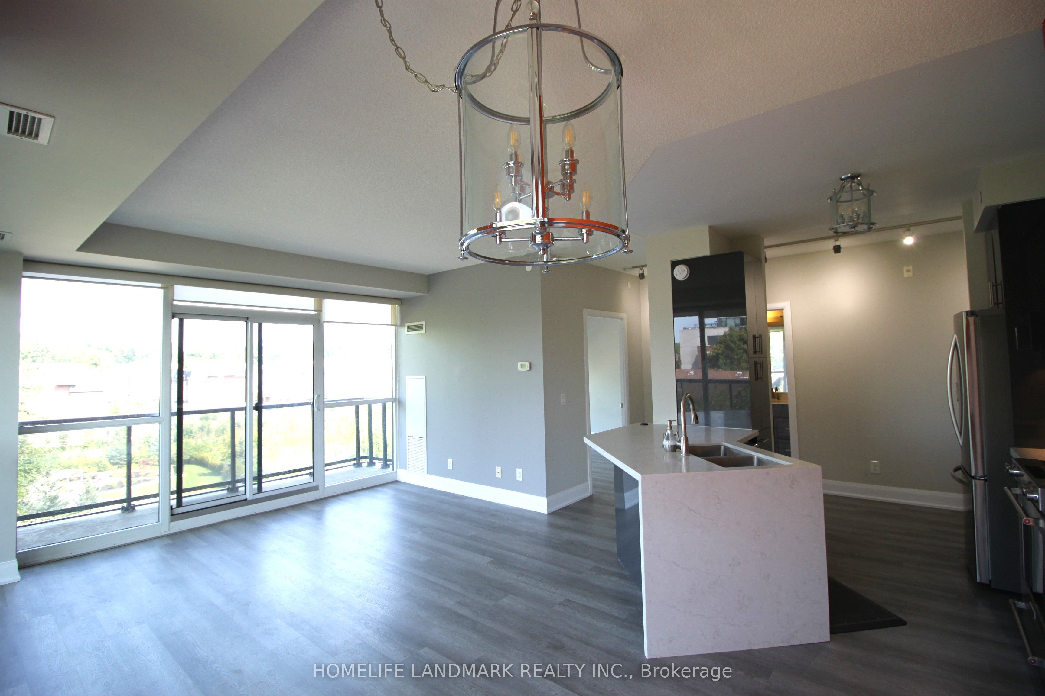 4700 Highway 7 Avenue #407