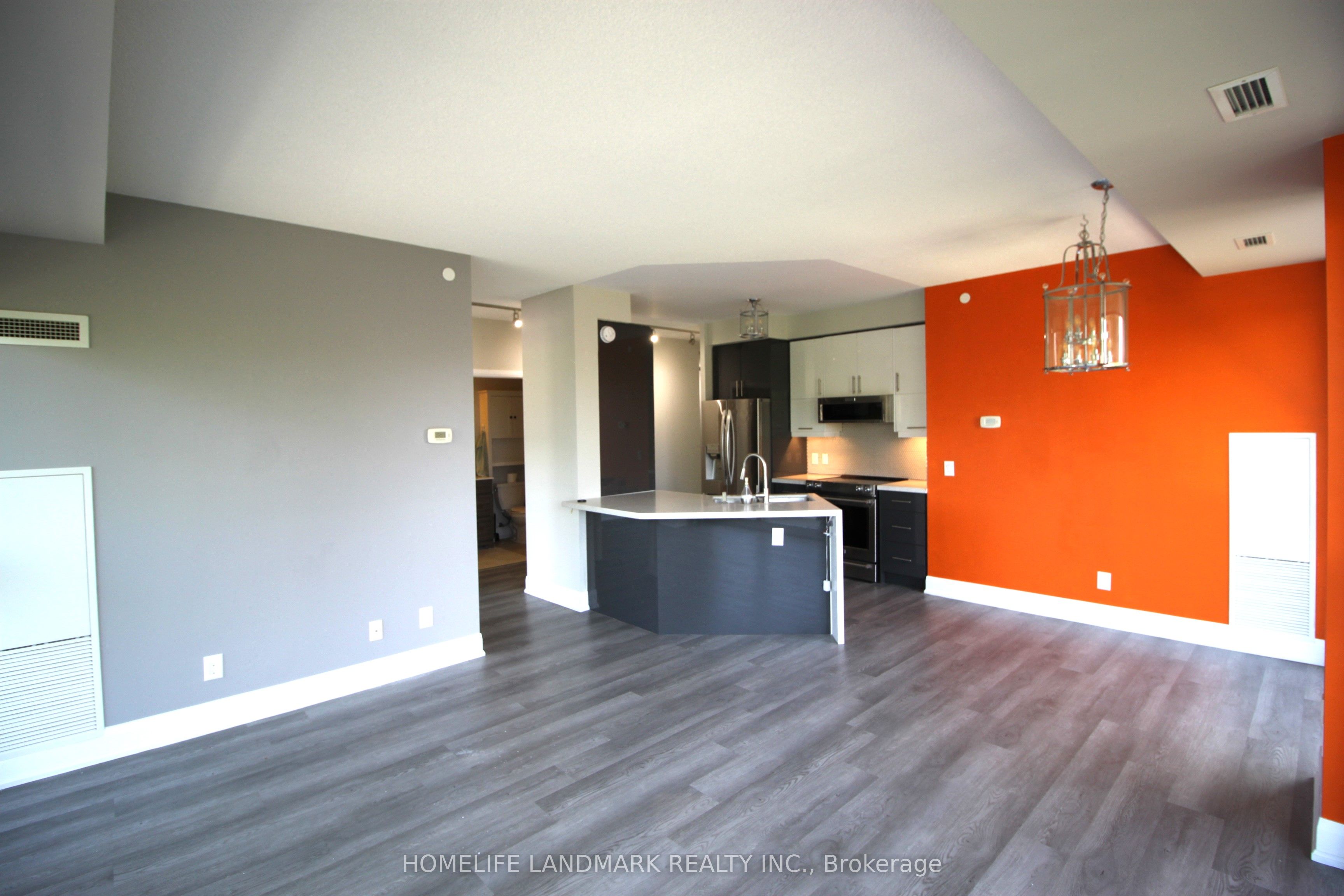 4700 Highway 7 Avenue #407