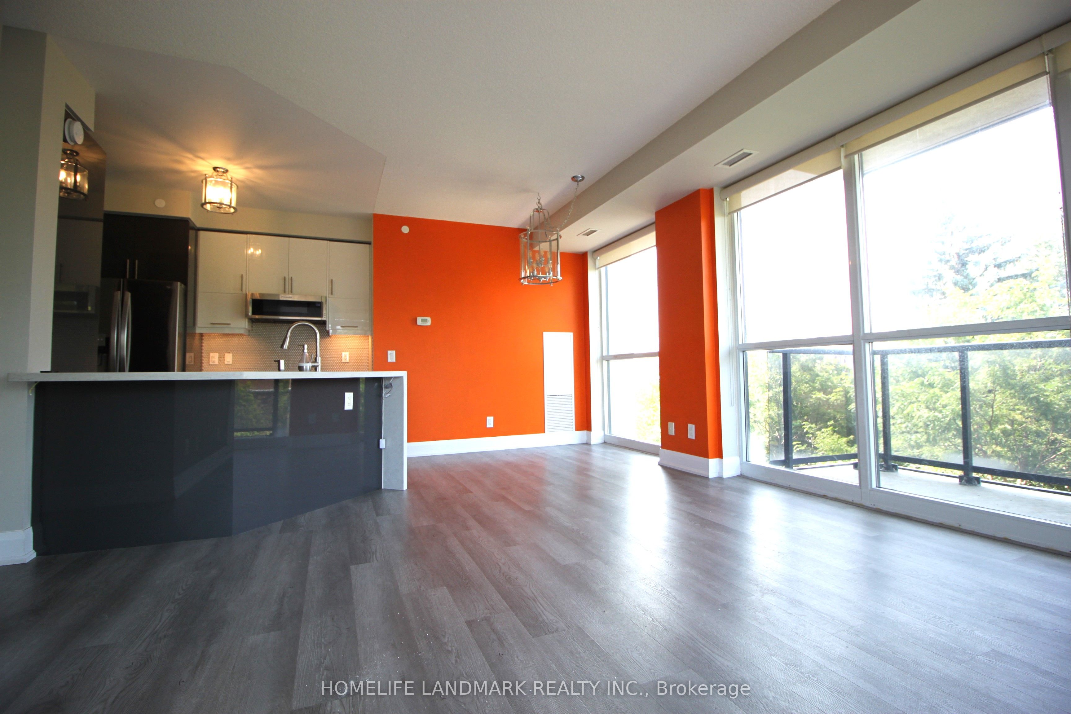 4700 Highway 7 Avenue #407