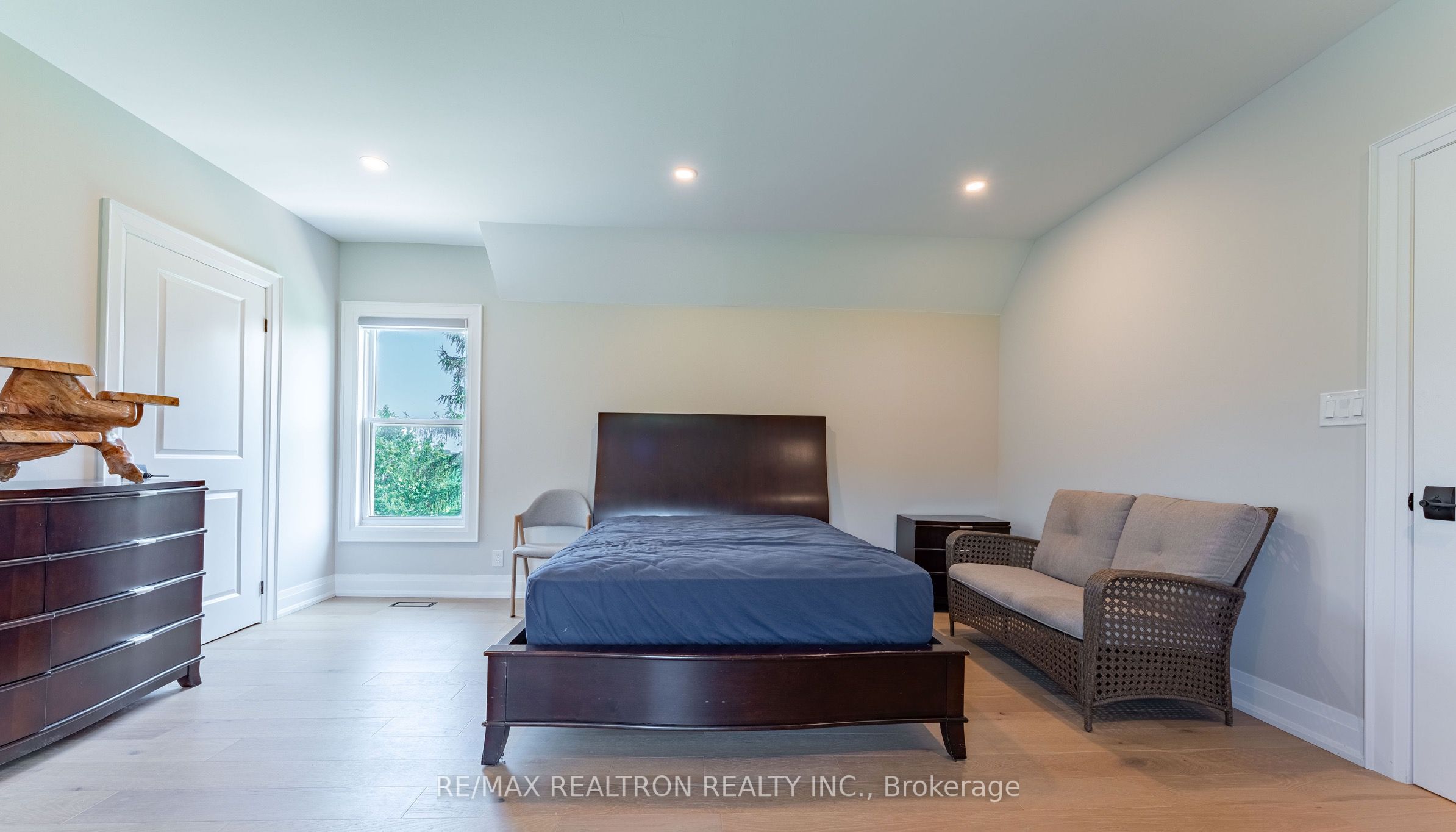 3992 Baseline Road