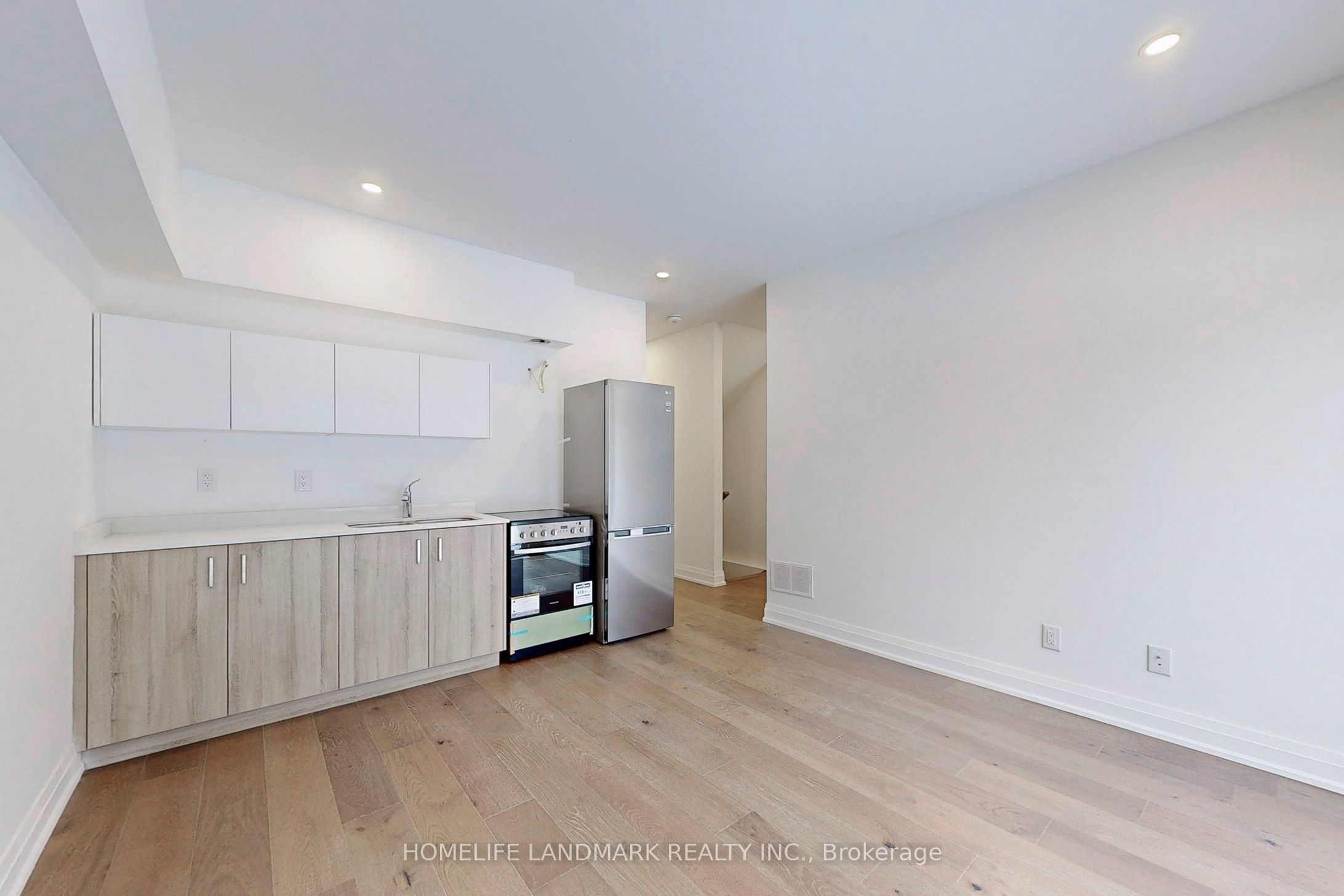 22 Persica Street #Lower