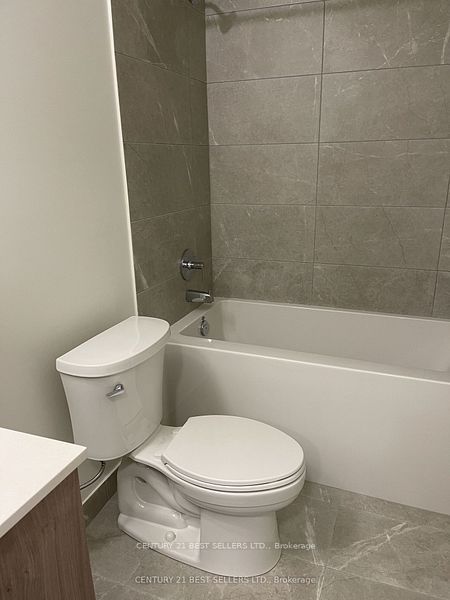 8 David Eyer Road #1221