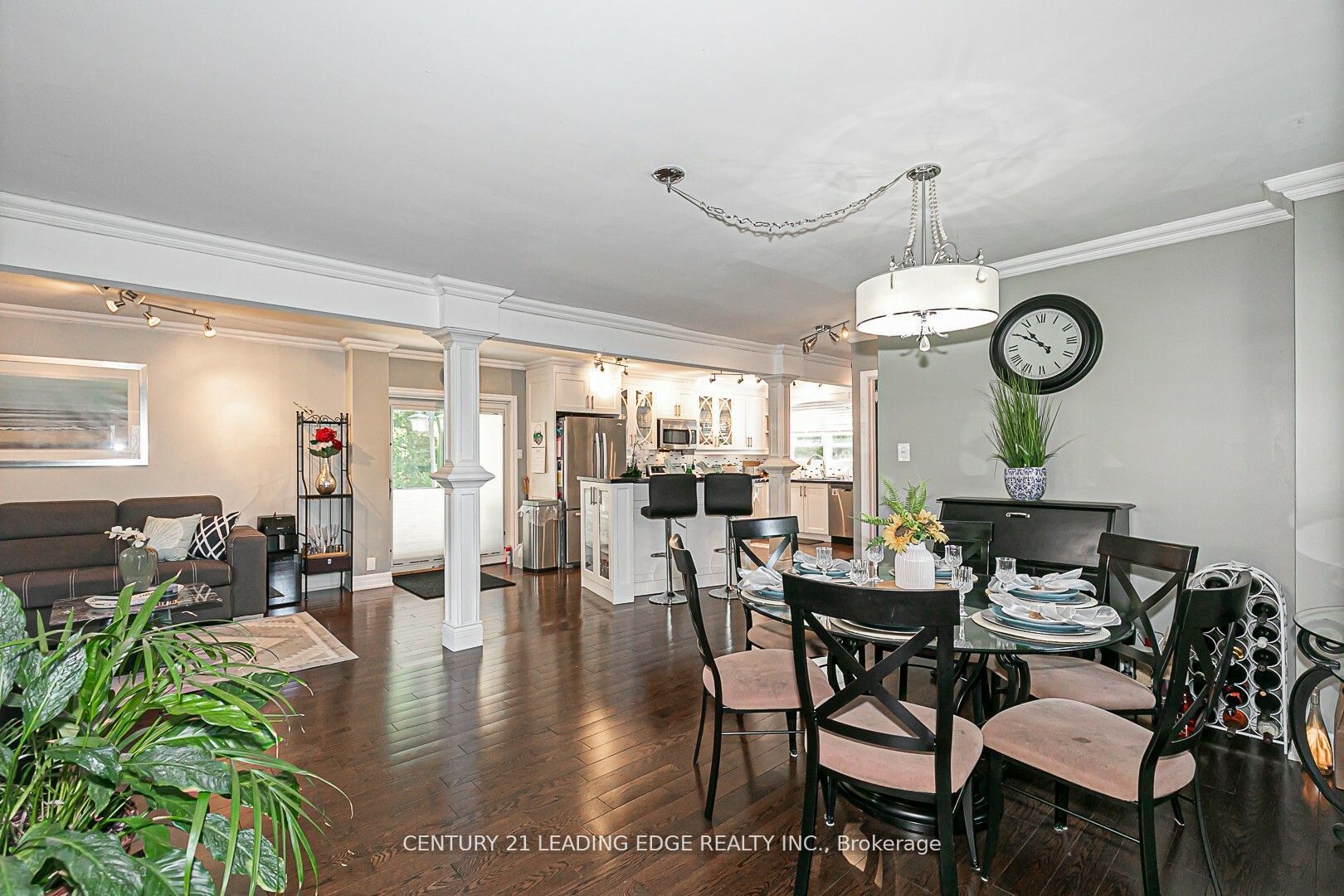 10 YORKTON Boulevard