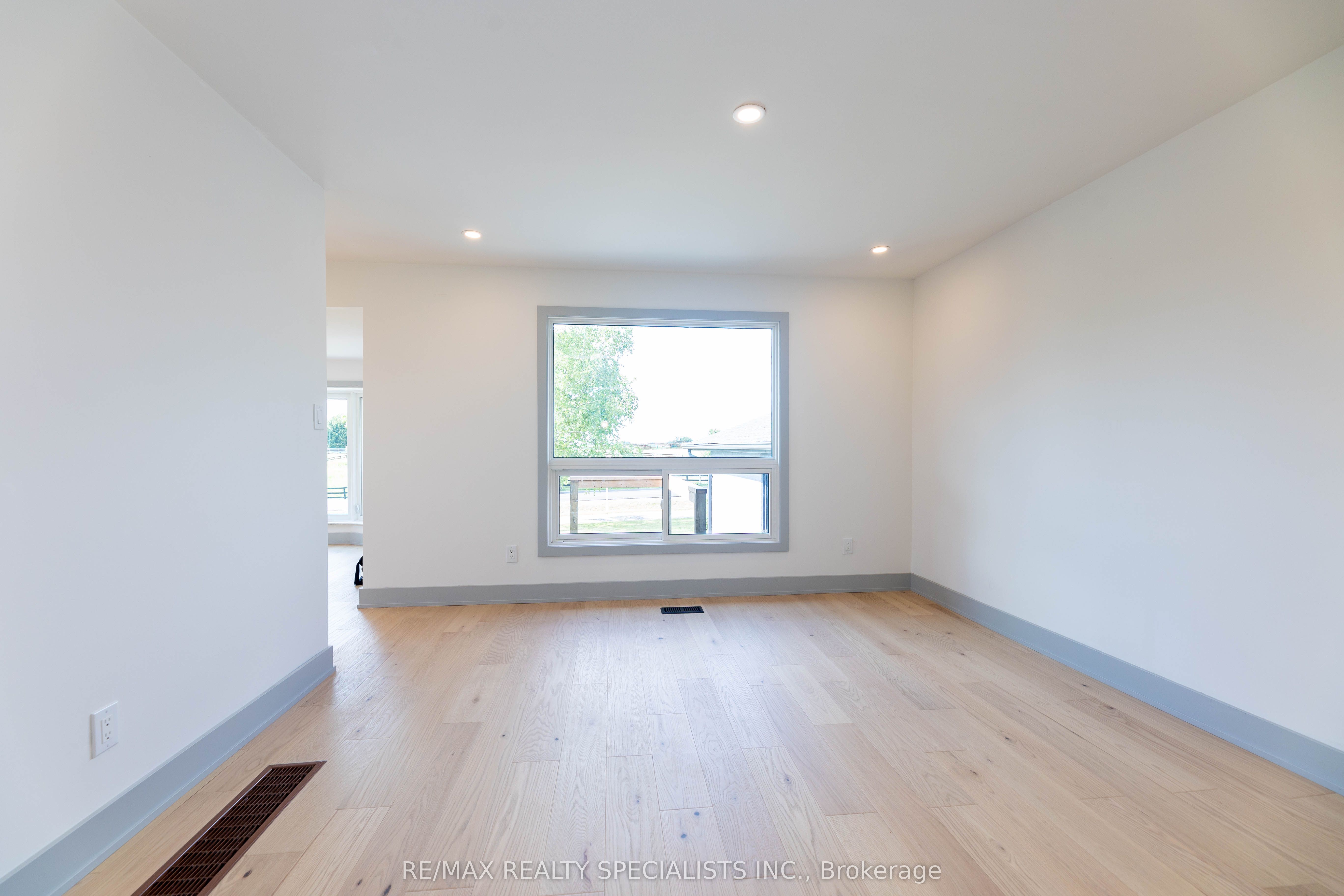5277 5th Side Road