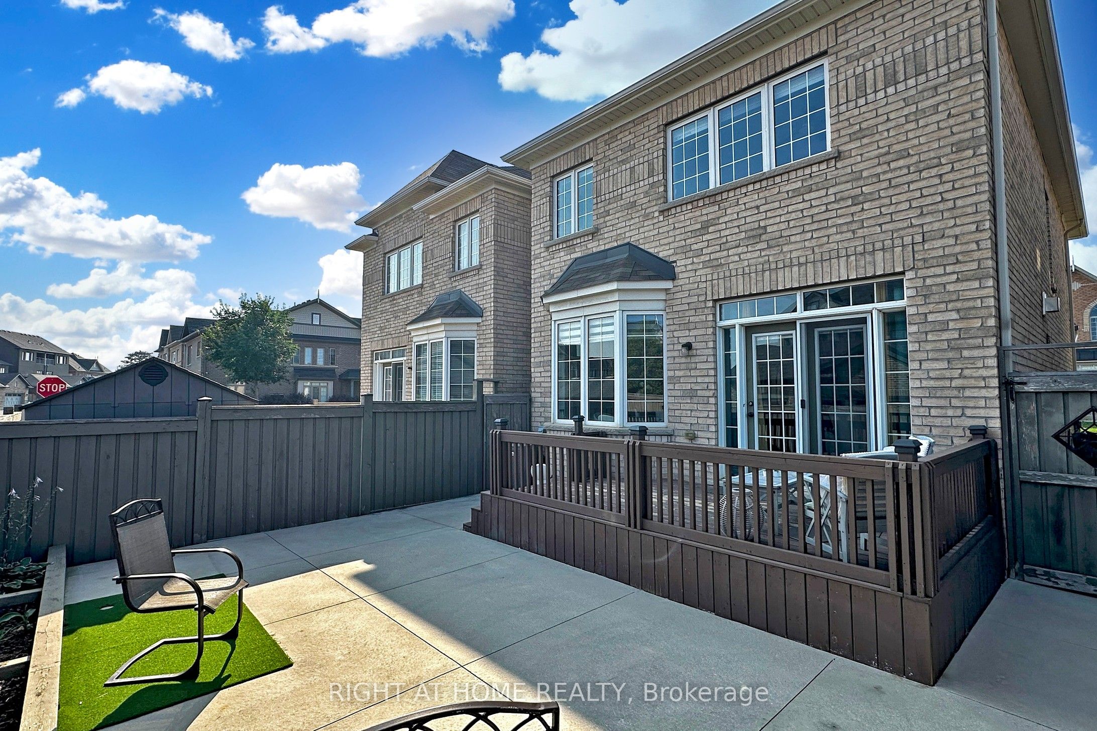 222 Kincardine Street
