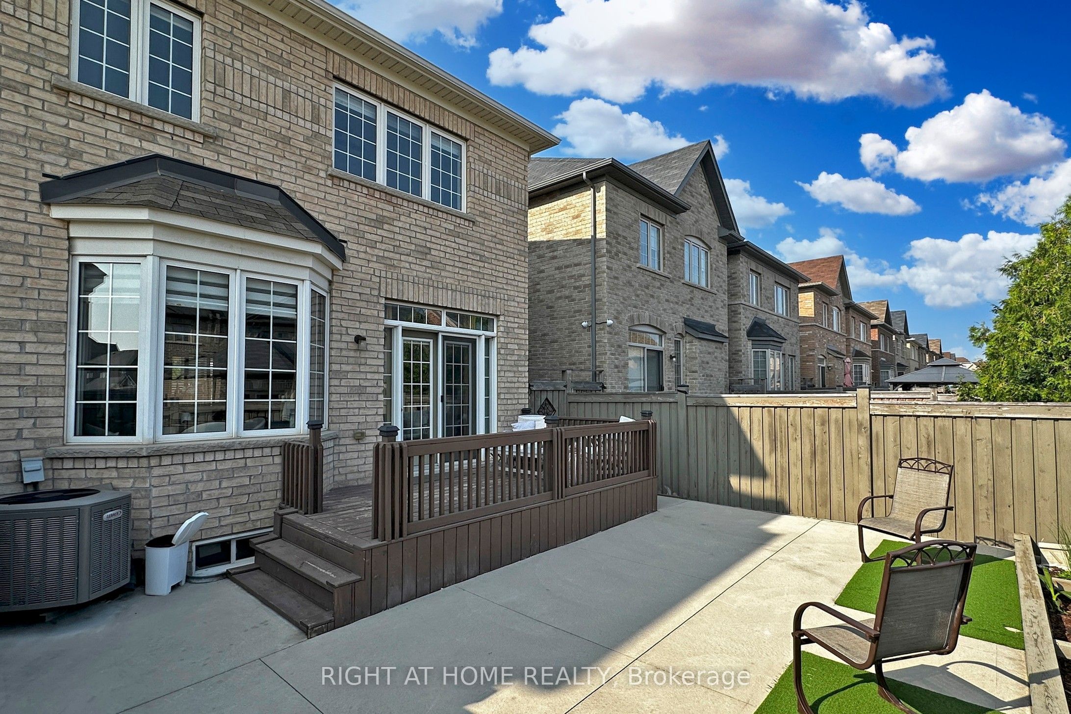 222 Kincardine Street