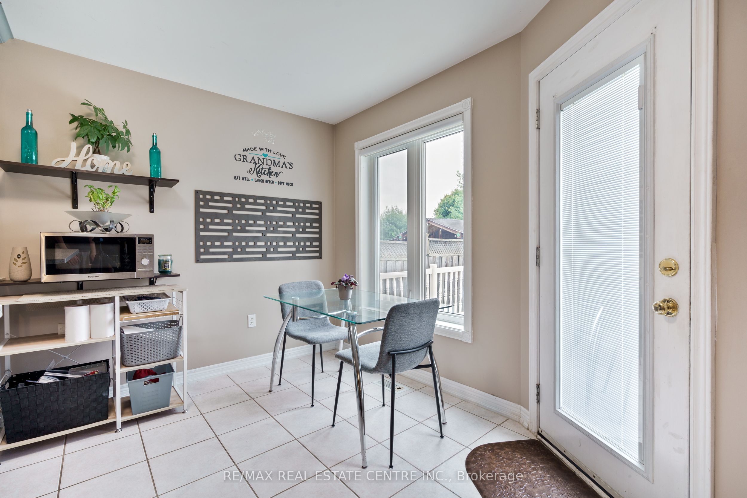 850 Leslie Drive