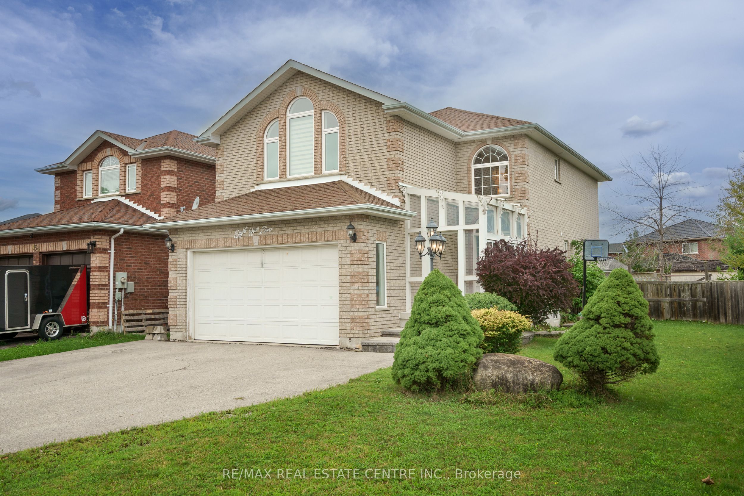 850 Leslie Drive